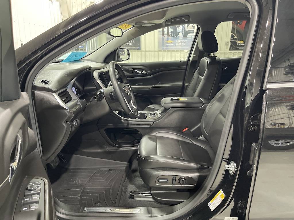 Used 2023 GMC Acadia SLT SUV