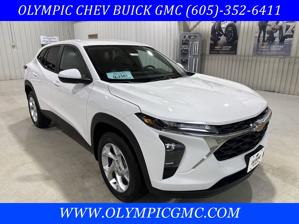 New 2026 Chevrolet Trax LS SUV