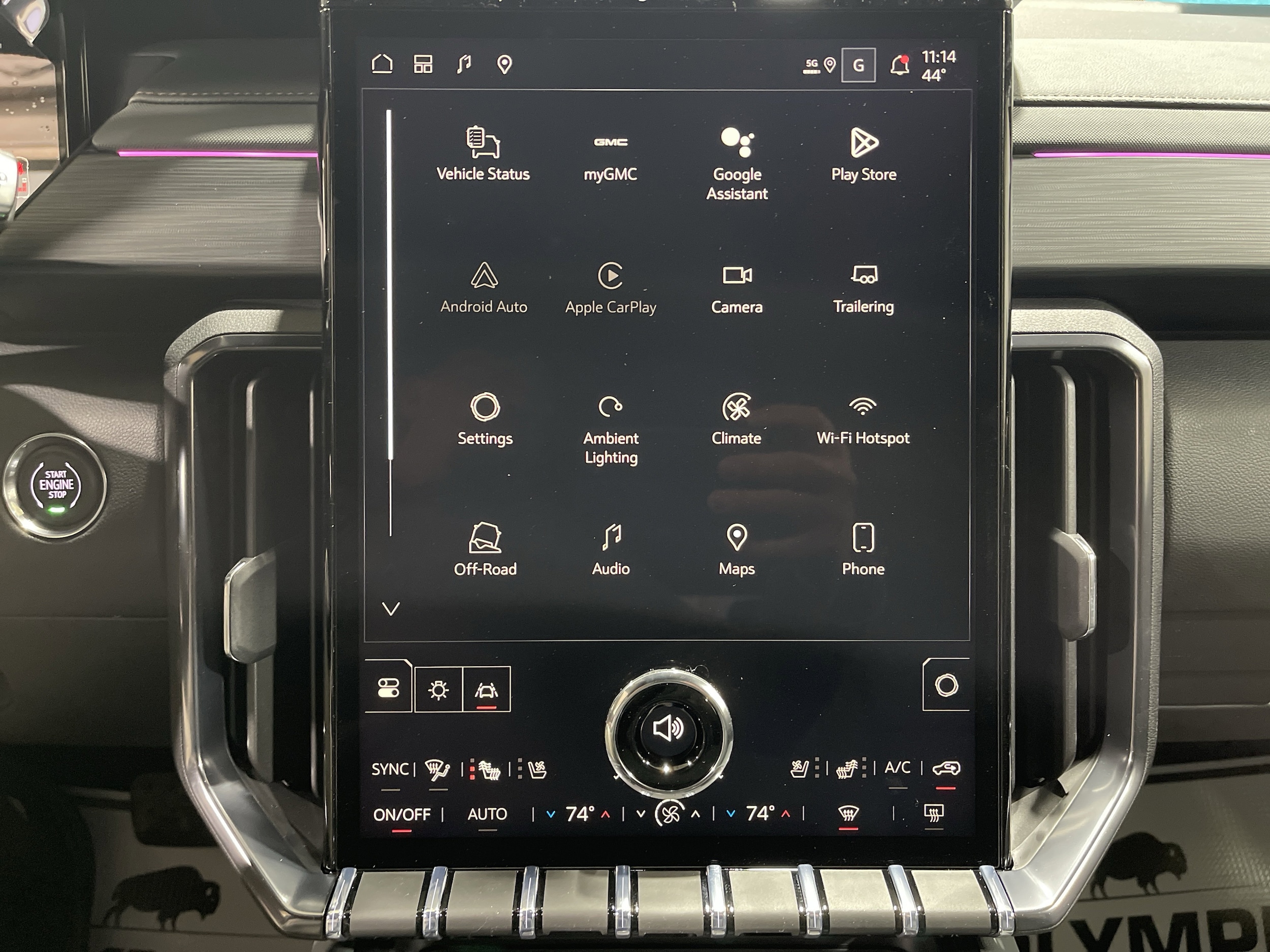 2026 GMC Acadia AT4 - Photo 23