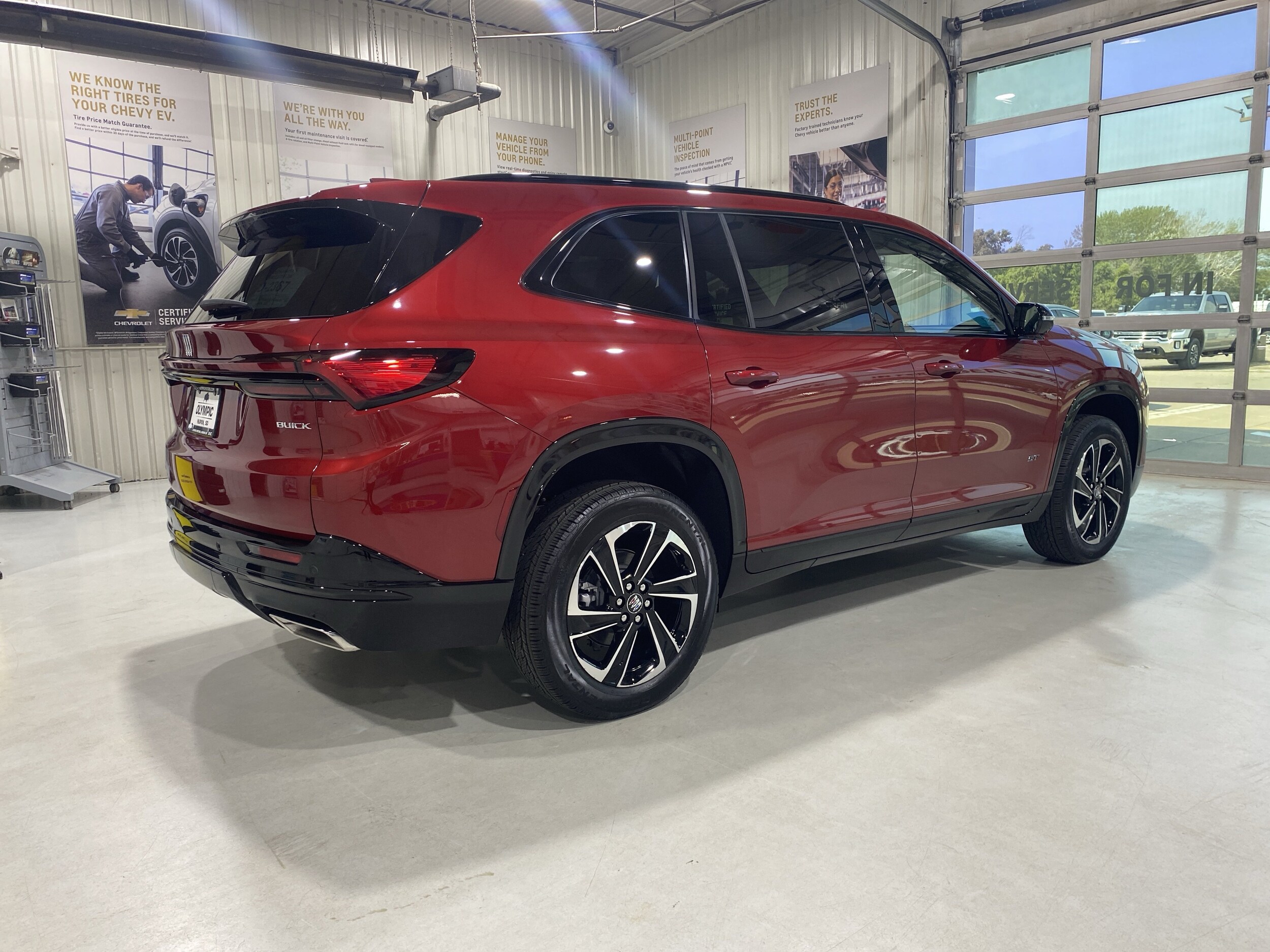 2026 Buick Enclave Sport Touring - Photo 8