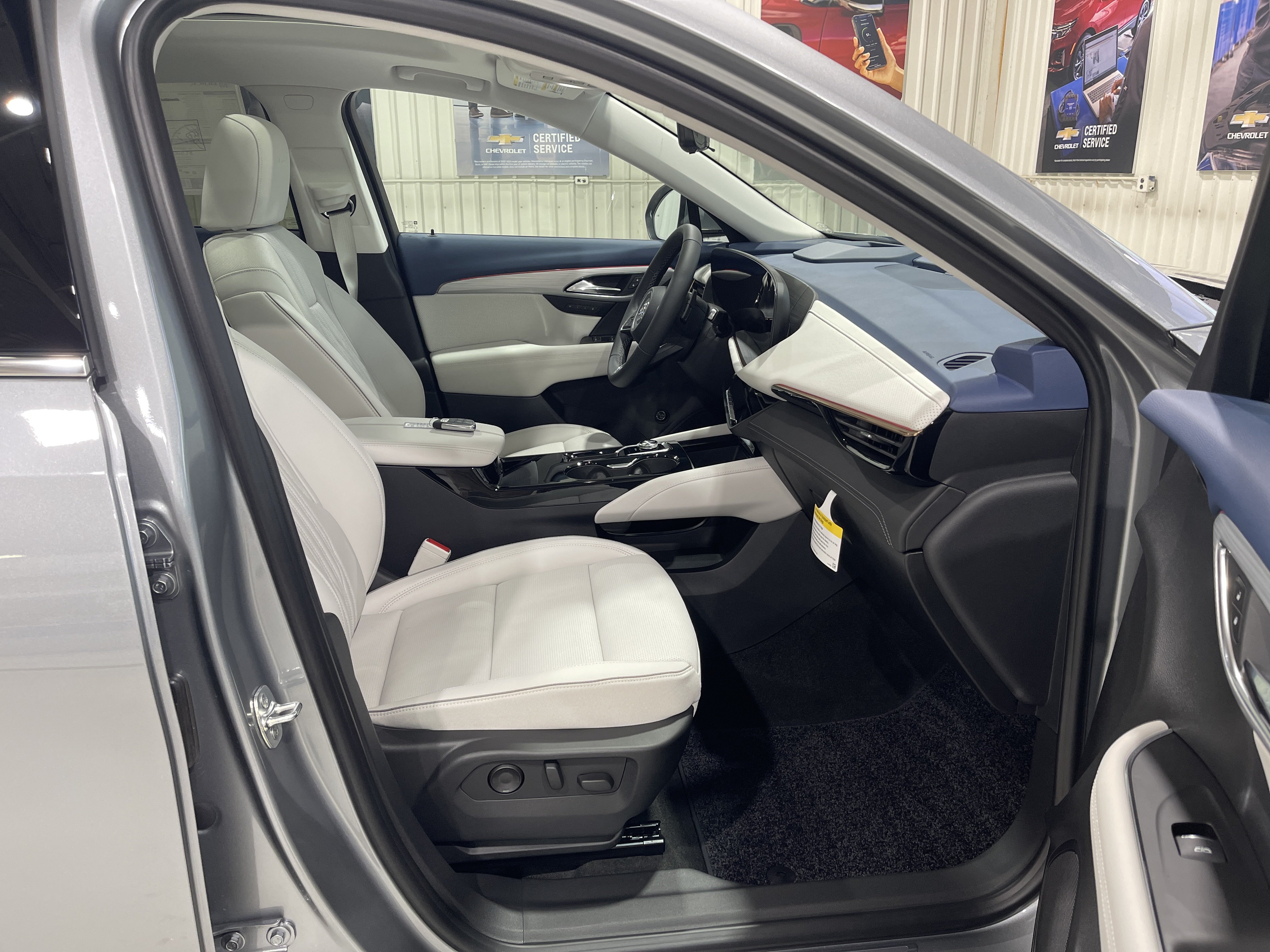2026 Buick Envision Avenir - Photo 18