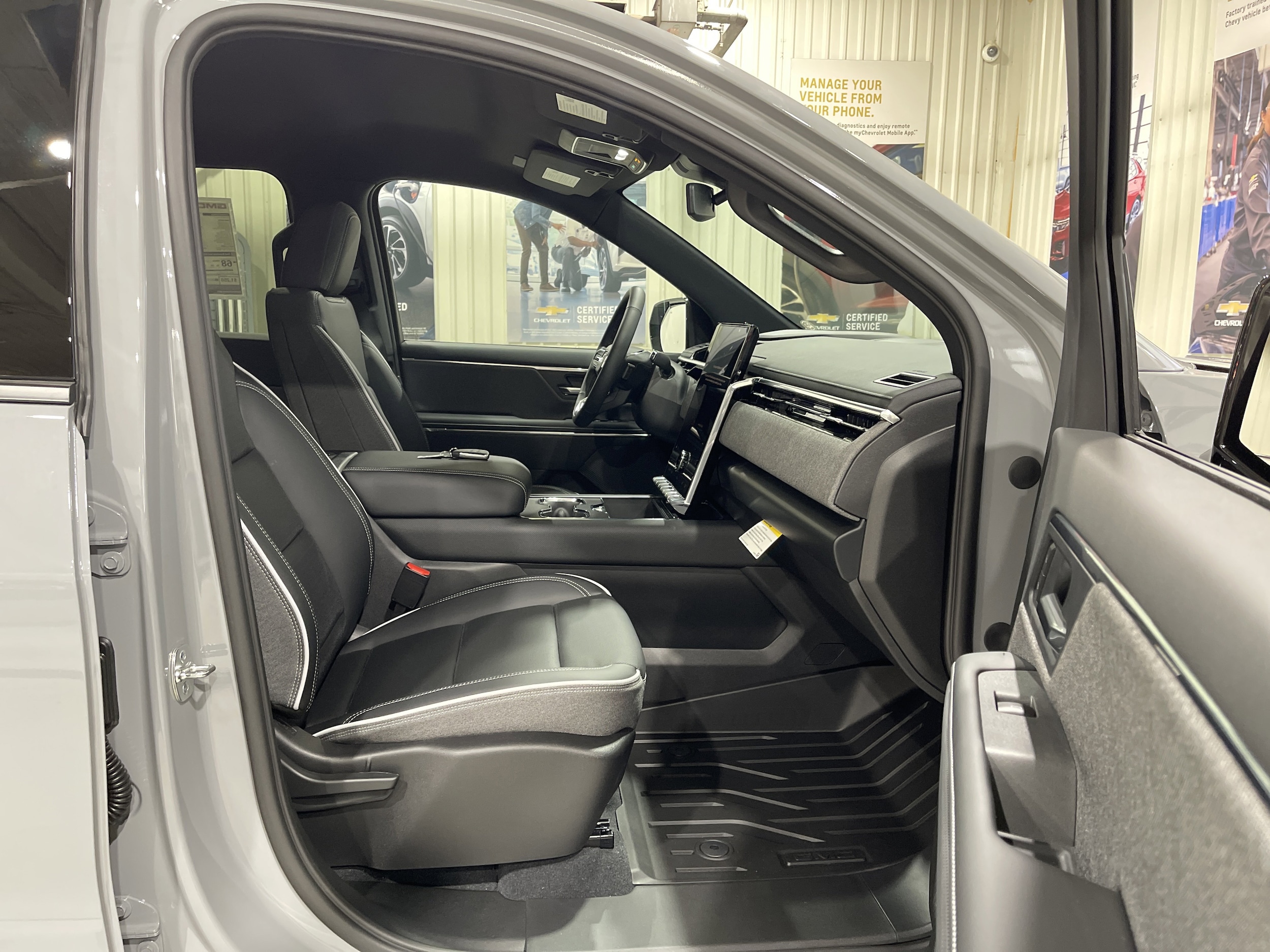 2026 GMC Sierra EV Elevation - Photo 18