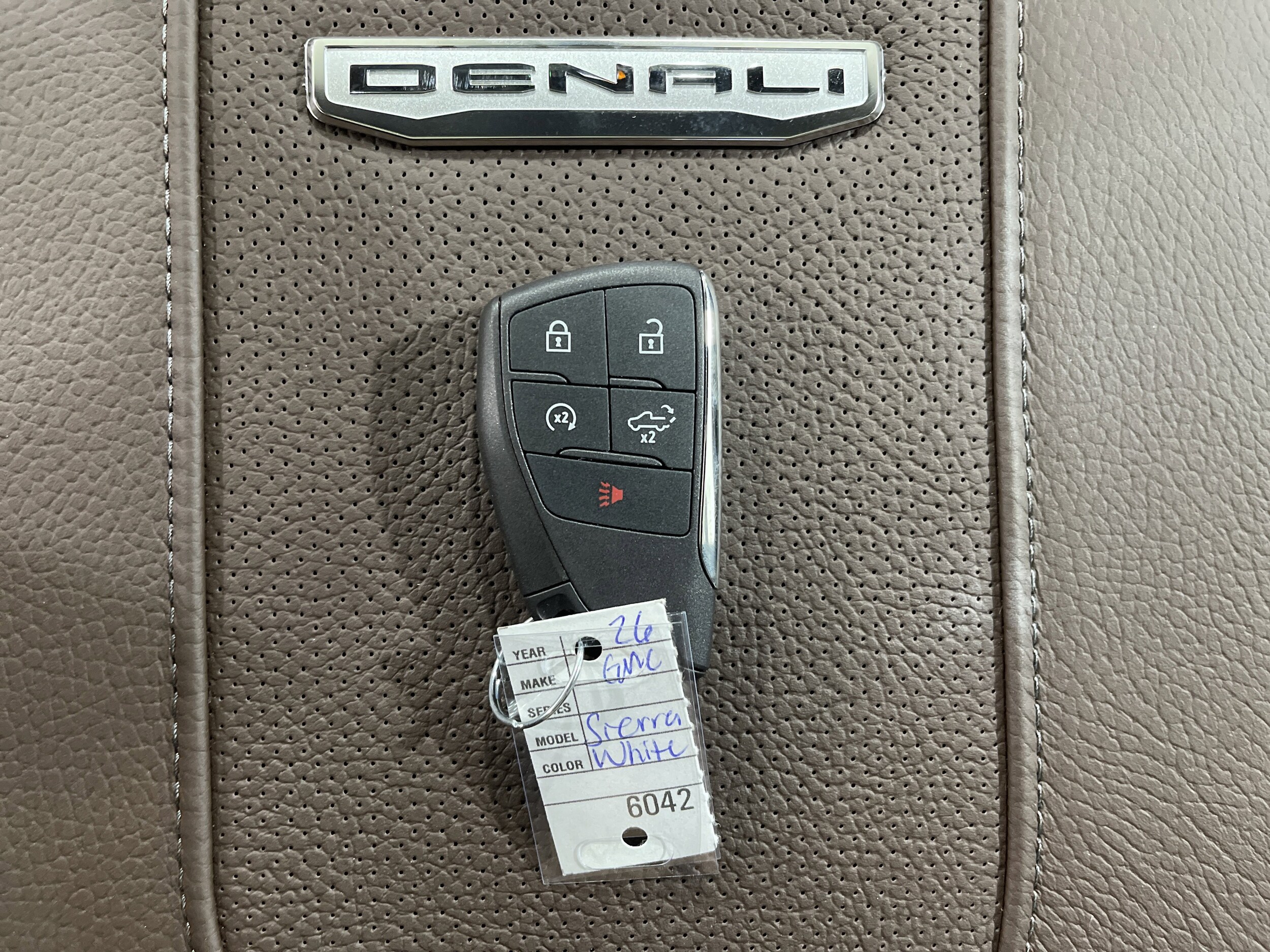 2026 GMC Sierra 3500HD Denali - Photo 29