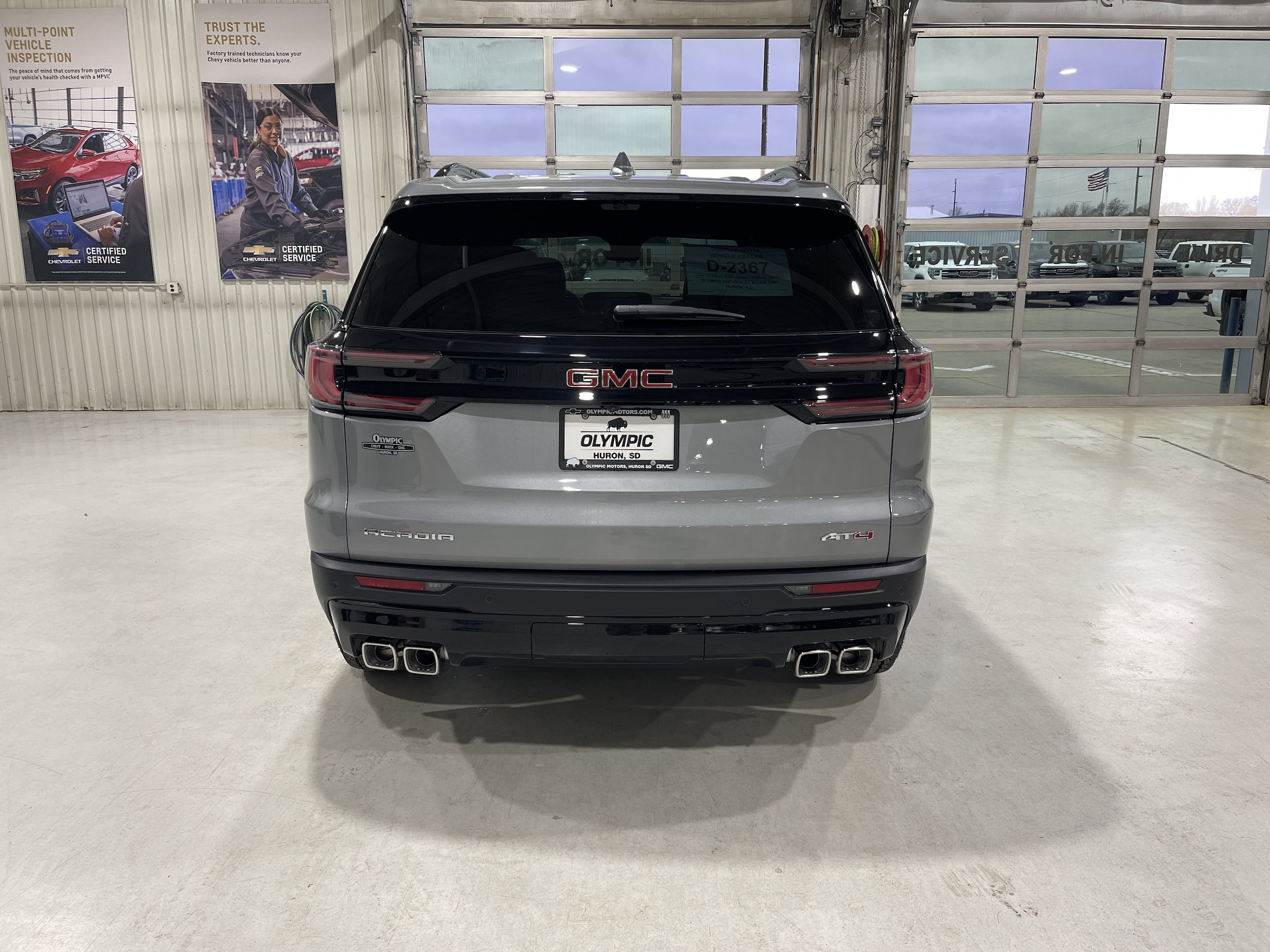 2026 GMC Acadia AT4 - Photo 7