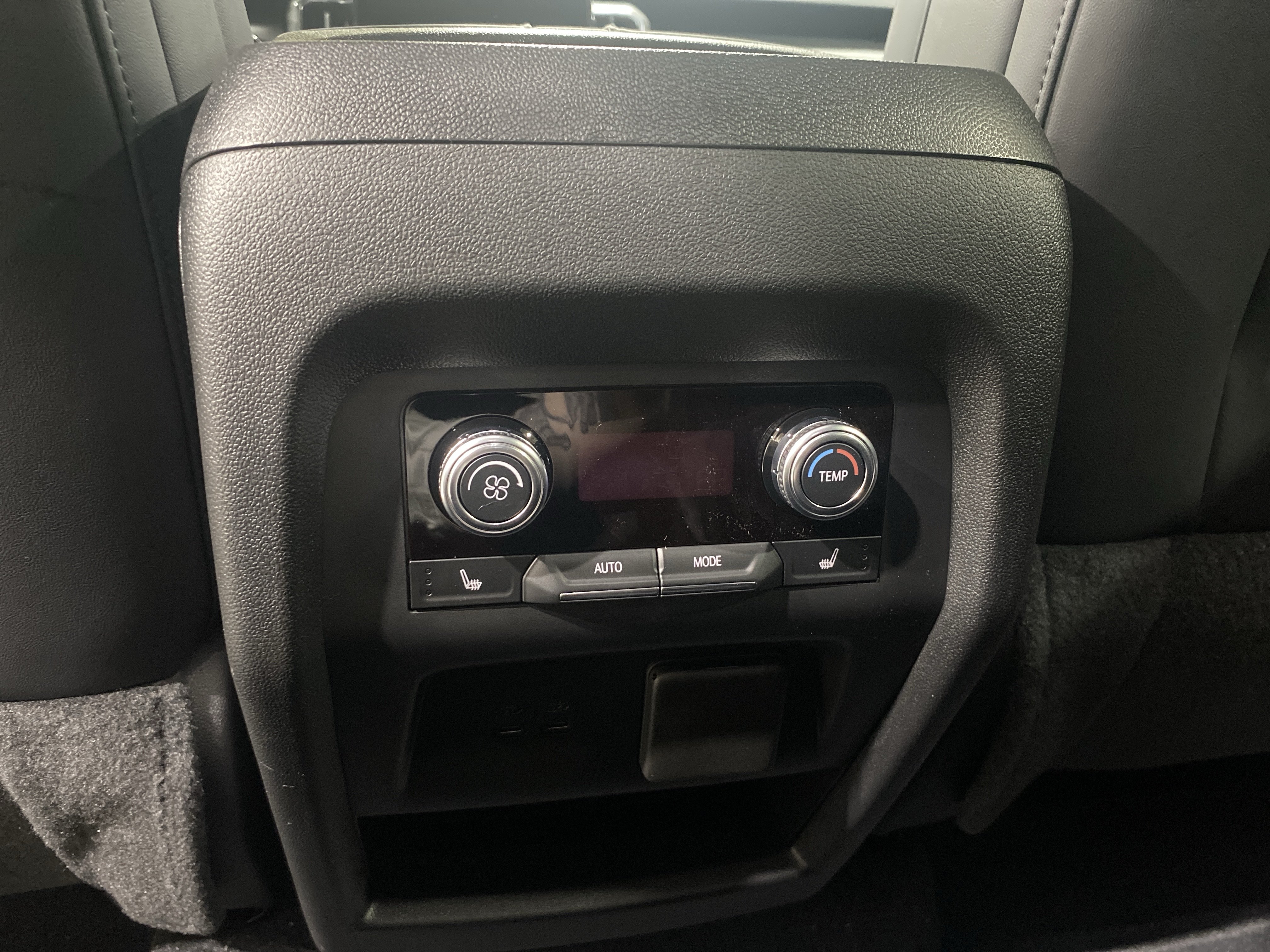 2027 GMC Acadia Elevation - Photo 13