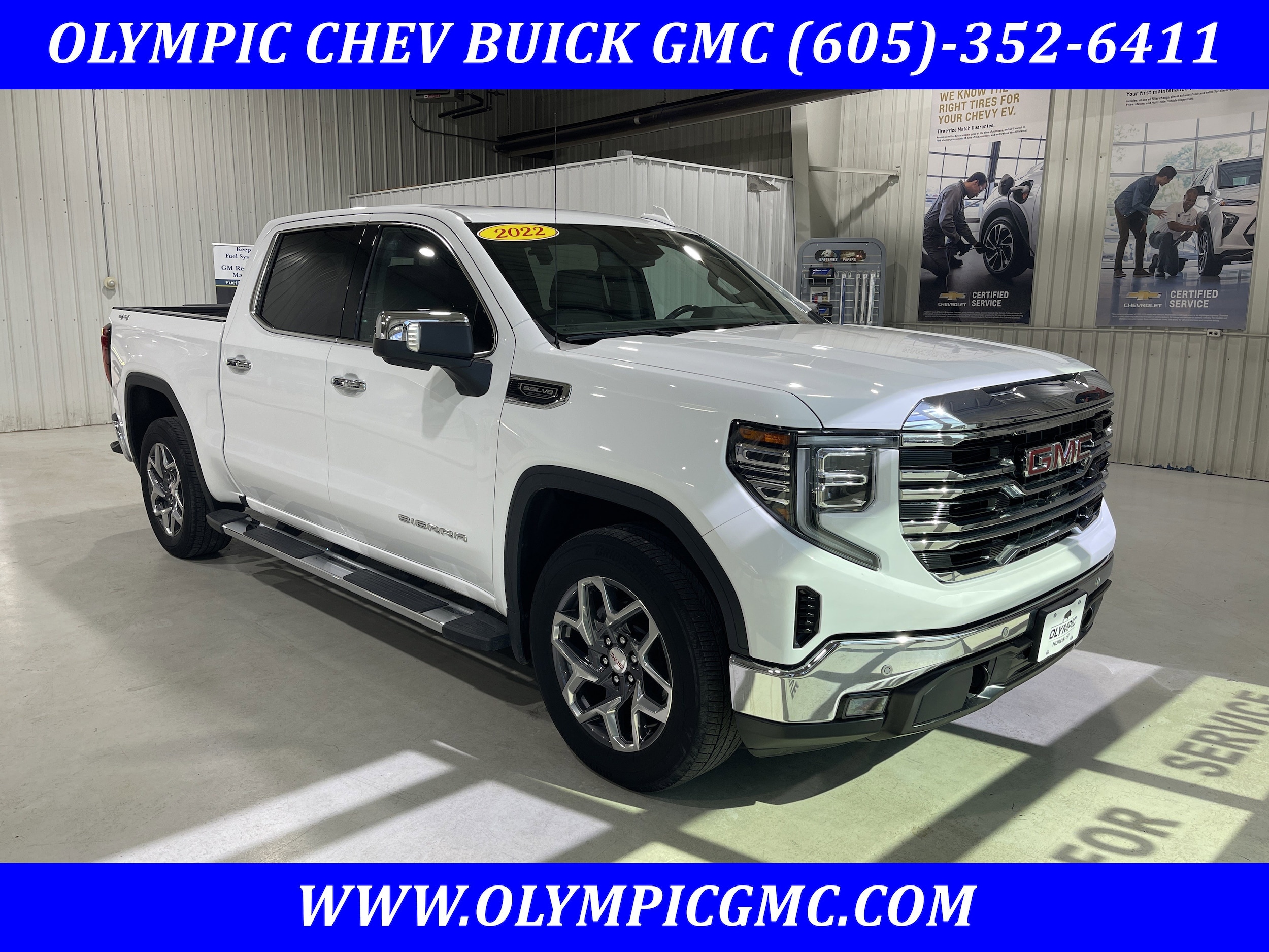 2022 GMC Sierra 4WD Crew Cab Short Box SLT's photo