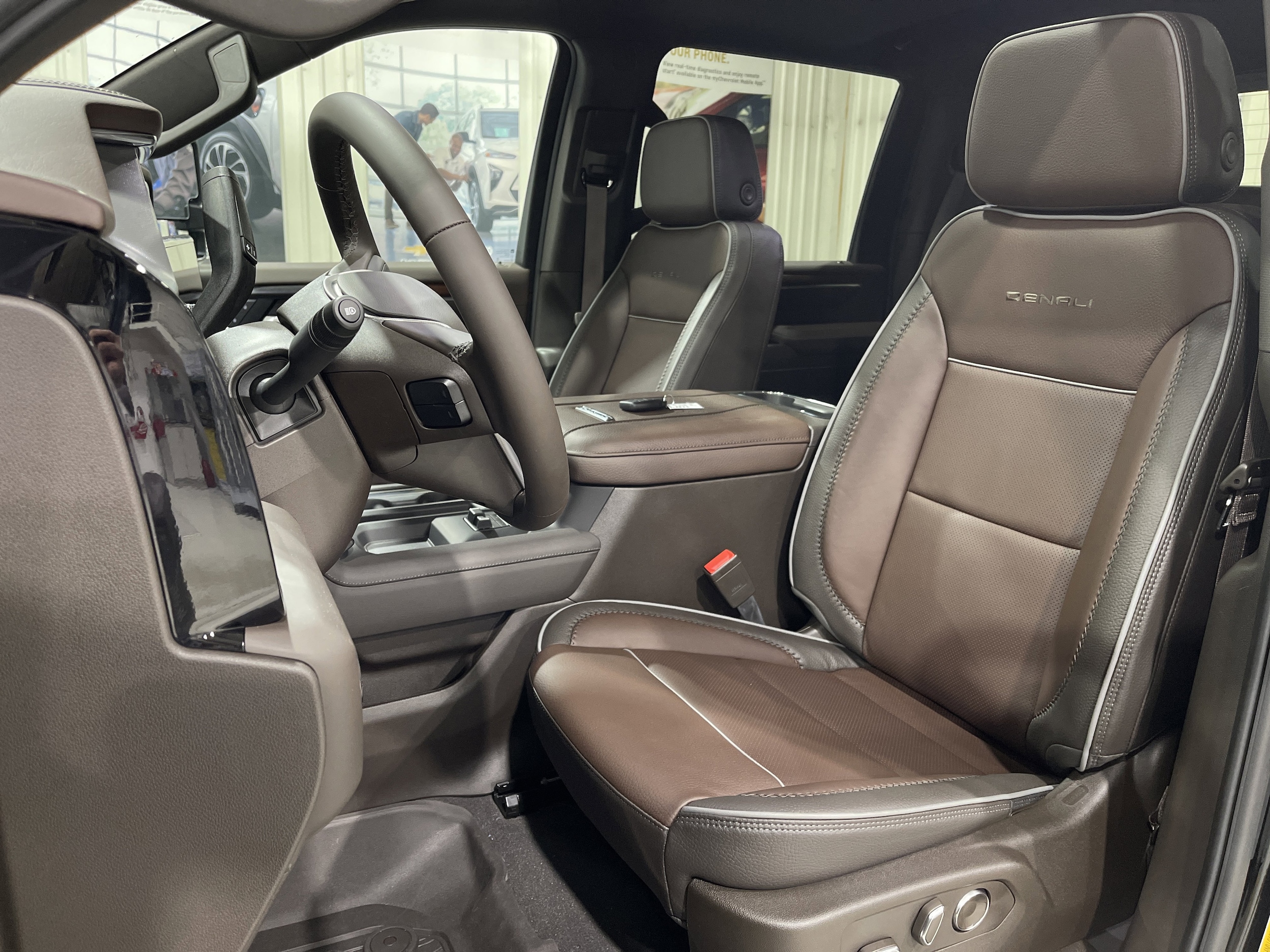 2026 GMC Sierra 3500HD Denali - Photo 22