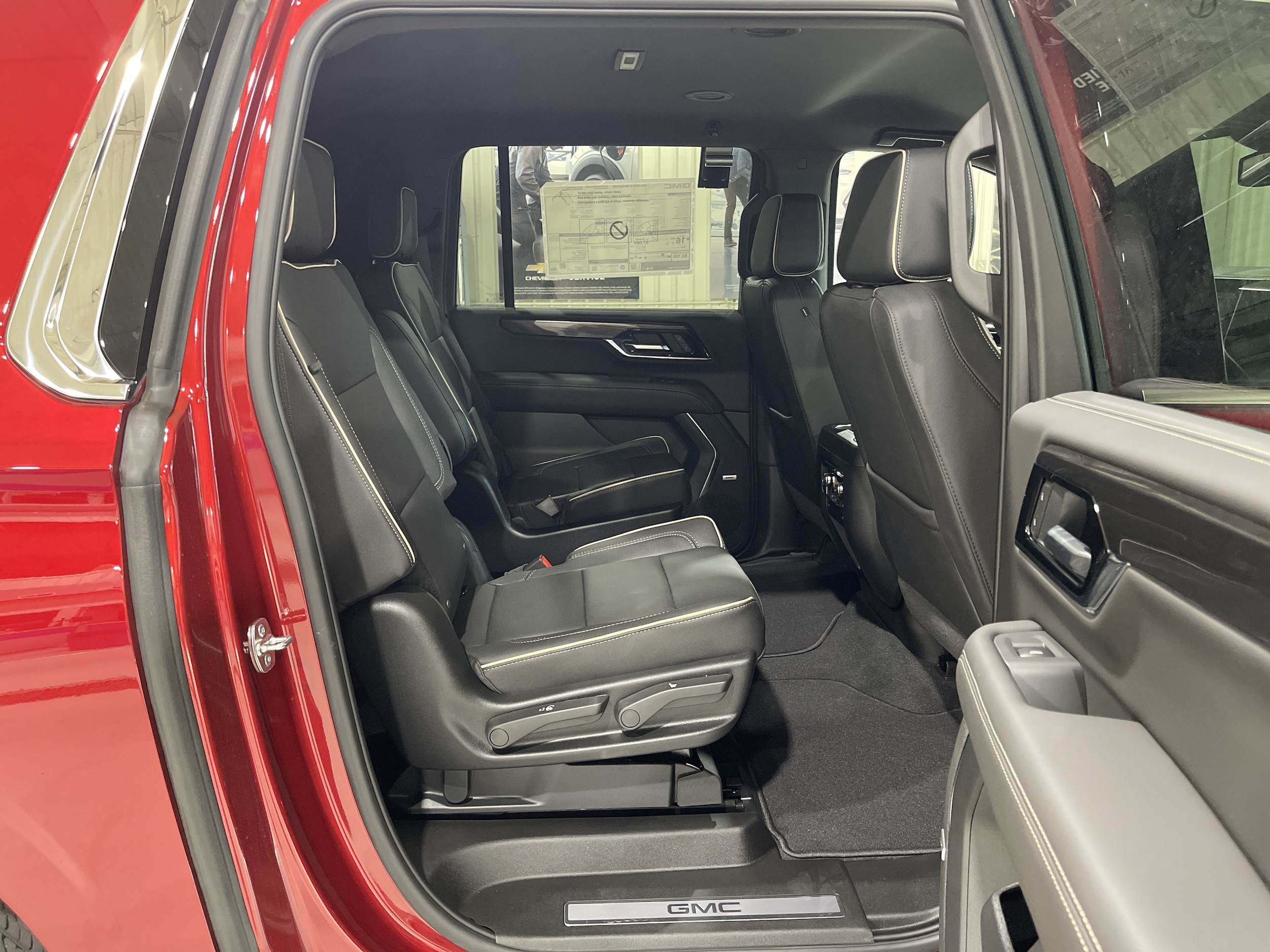 2026 GMC Yukon XL Elevation - Photo 17