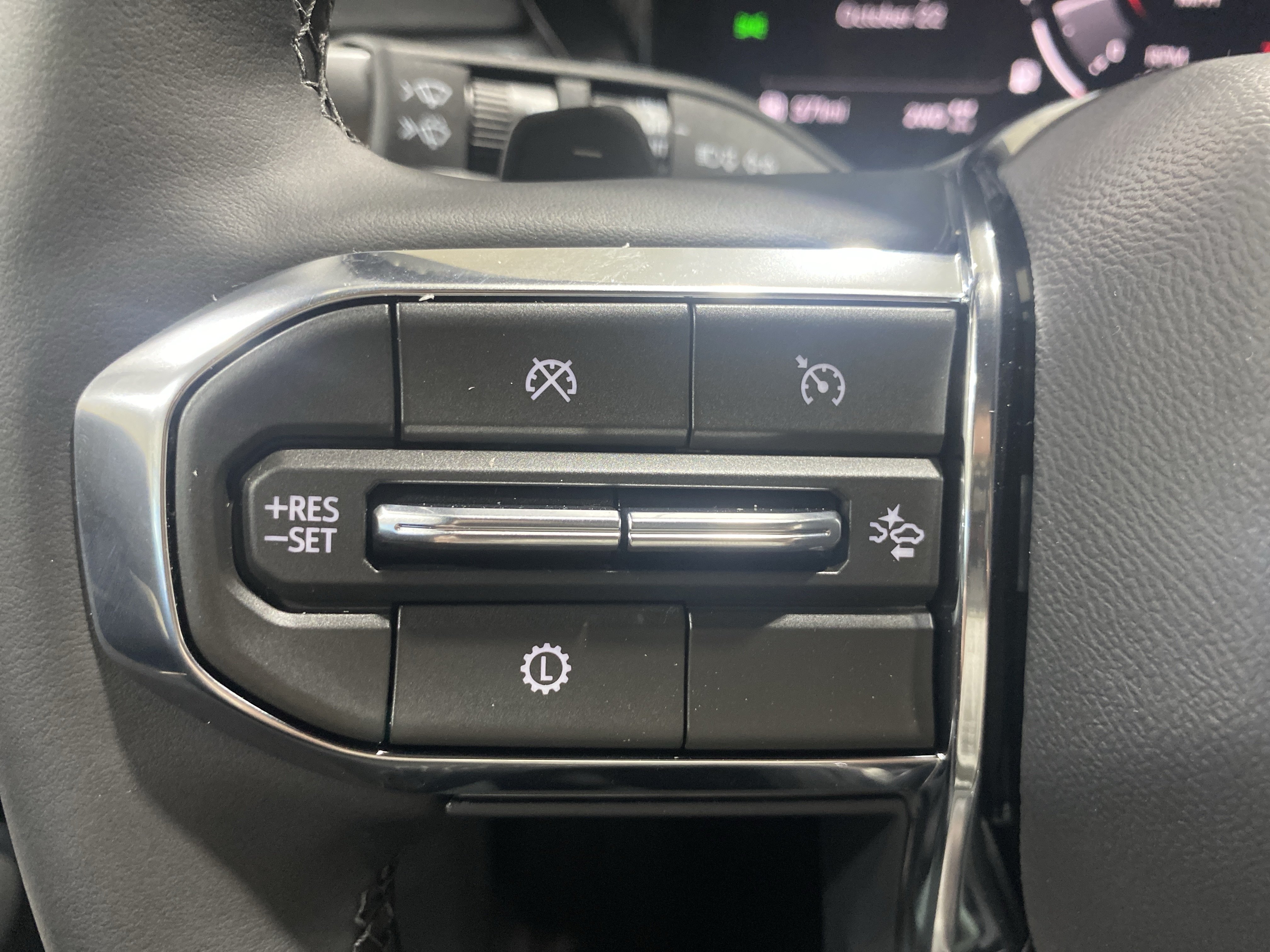 2027 GMC Acadia Elevation - Photo 25