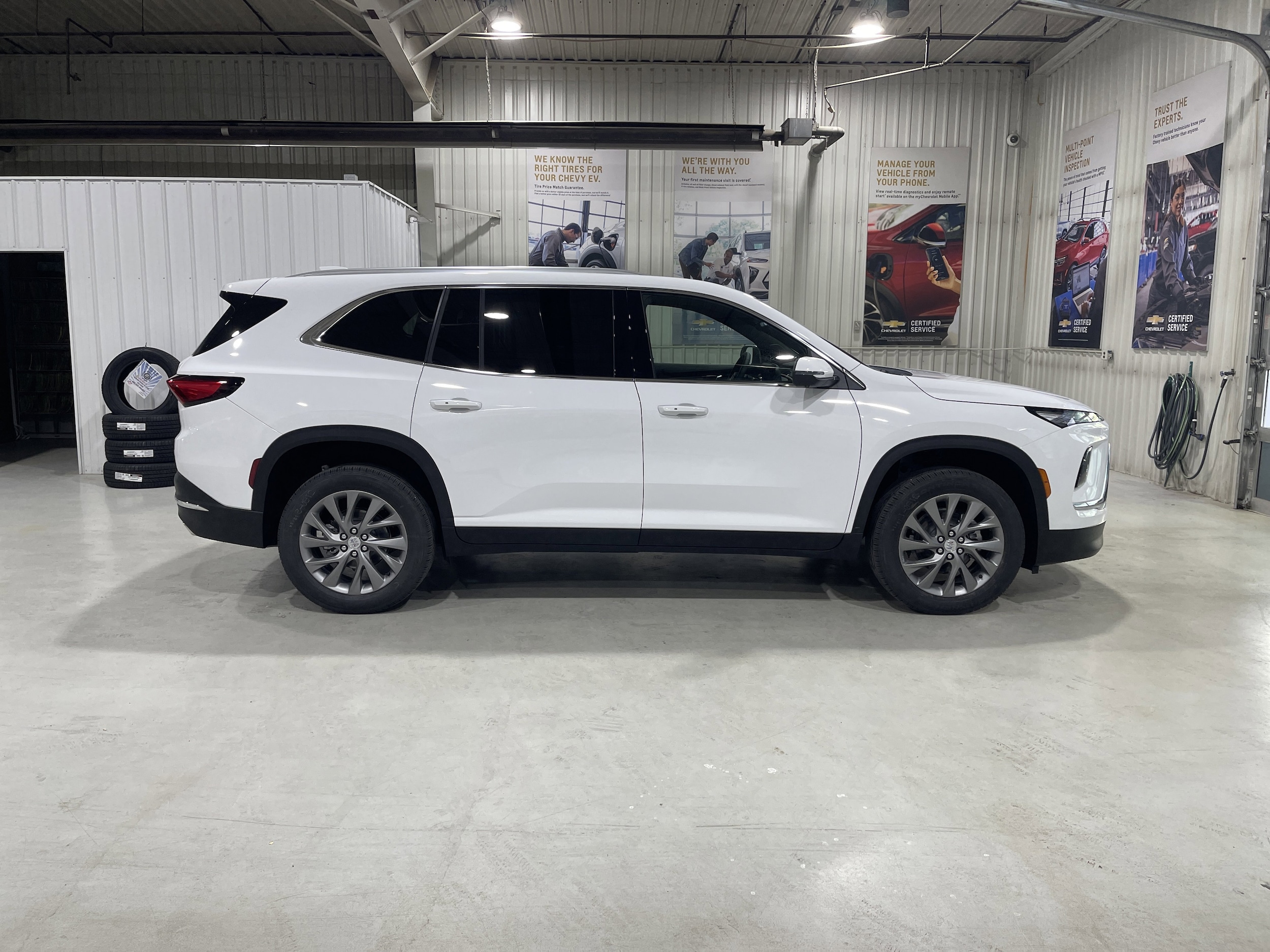 2026 Buick Enclave Preferred - Photo 9
