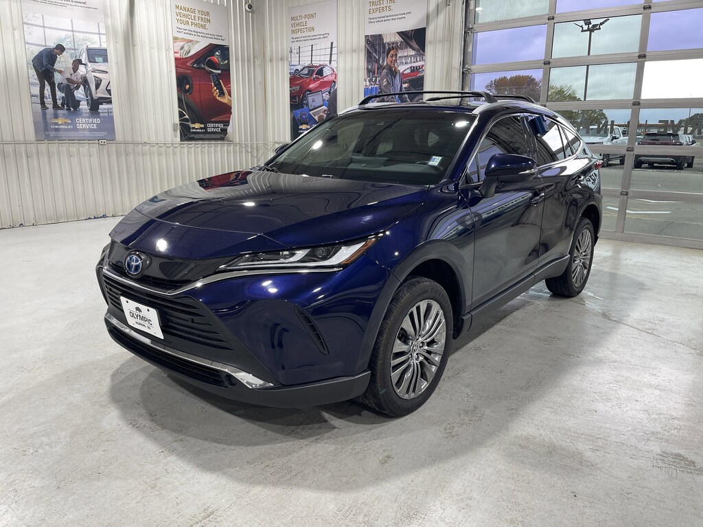 Used 2022 Toyota Venza LE