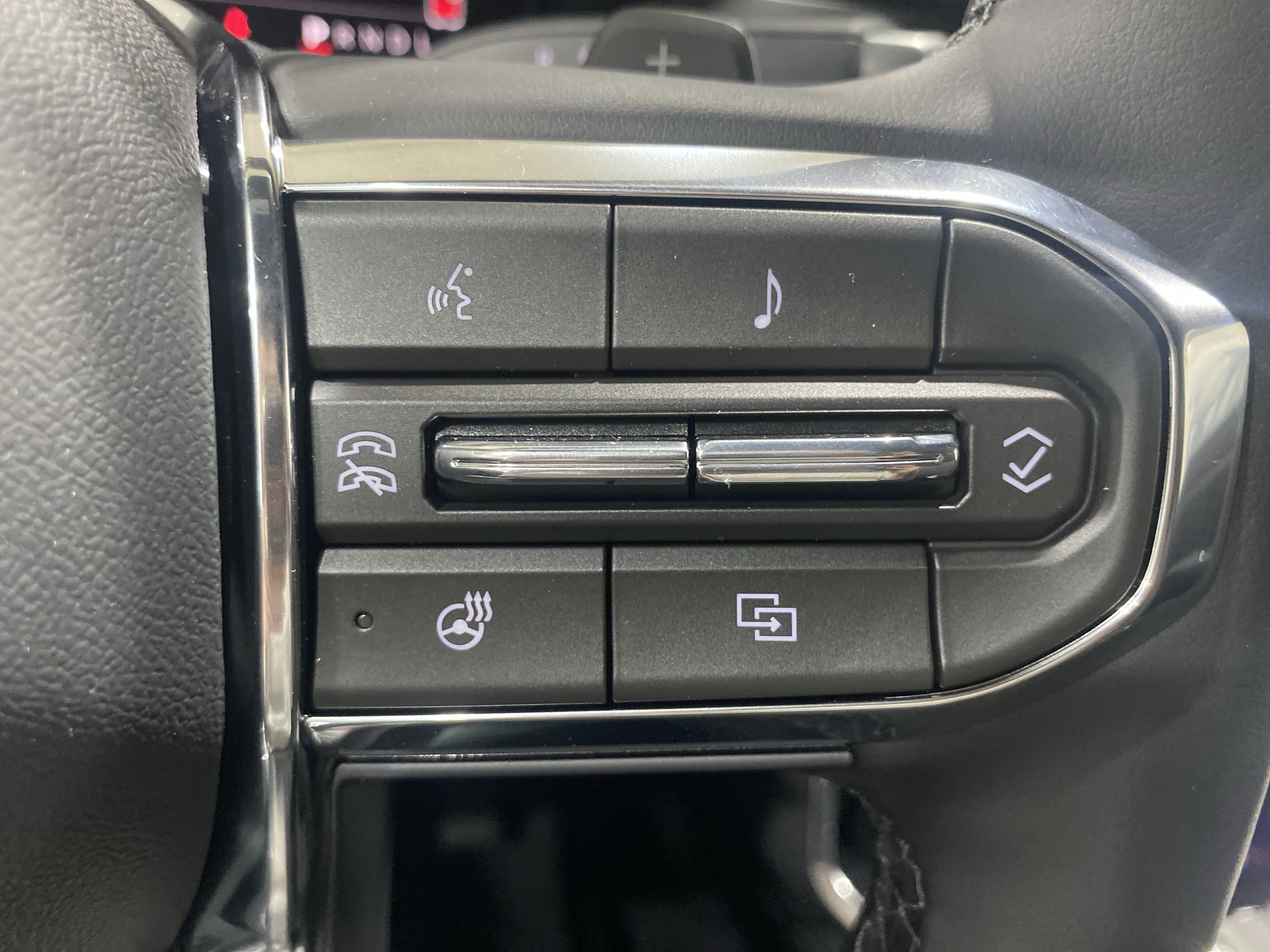 2027 GMC Acadia Elevation - Photo 24