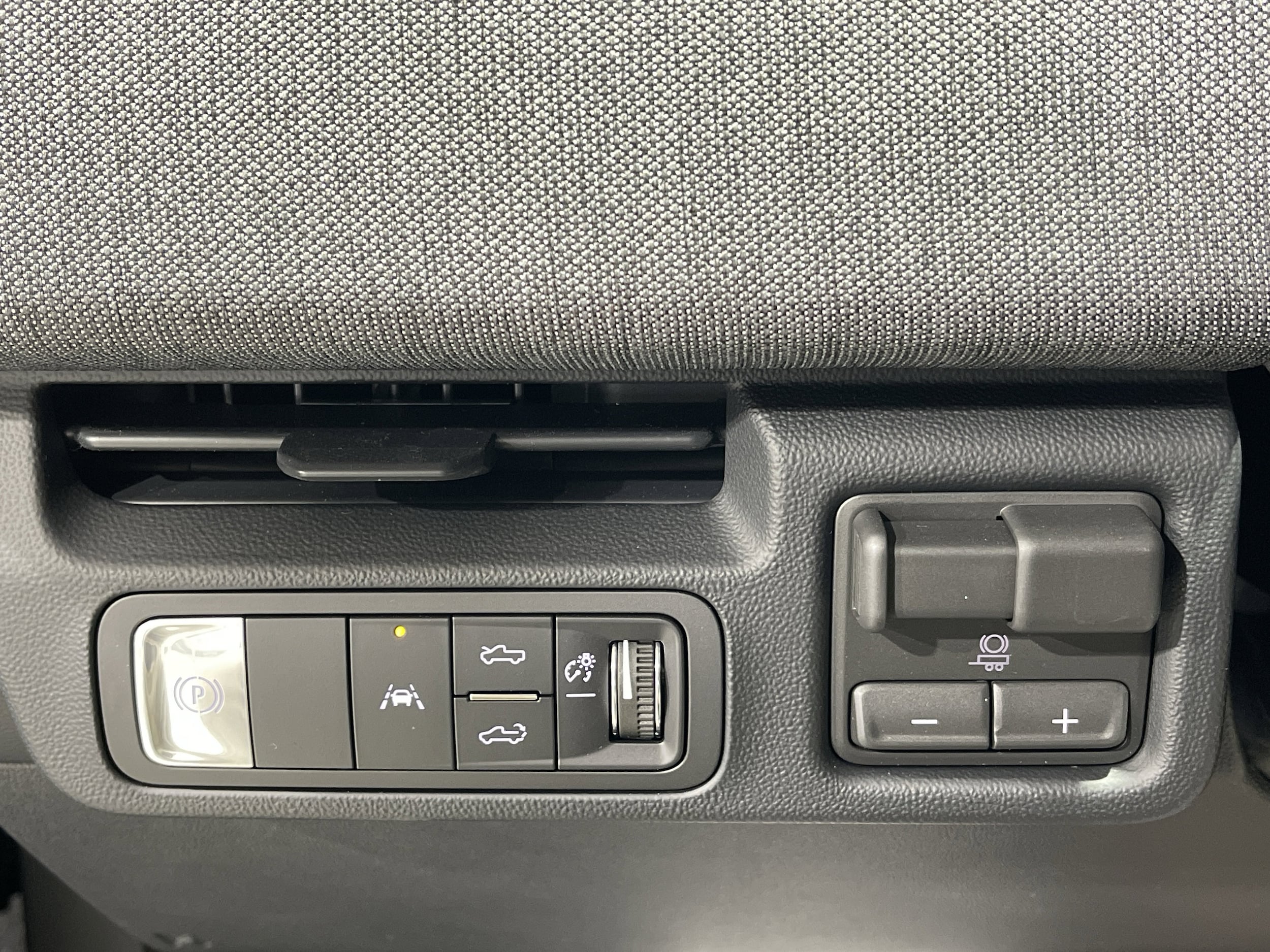 2026 GMC Sierra EV Elevation - Photo 28
