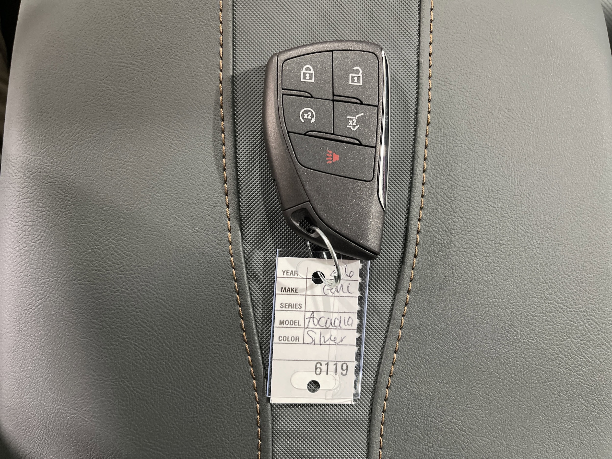 2026 GMC Acadia AT4 - Photo 25