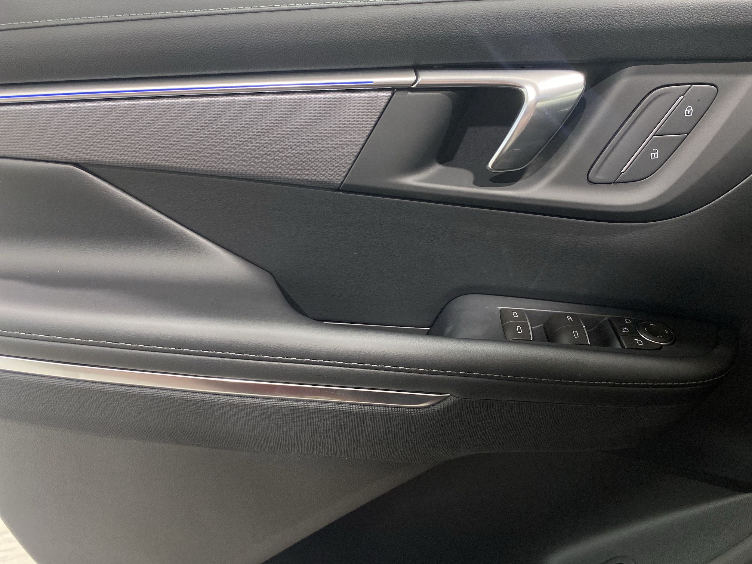 2026 Buick Enclave Sport Touring - Photo 28