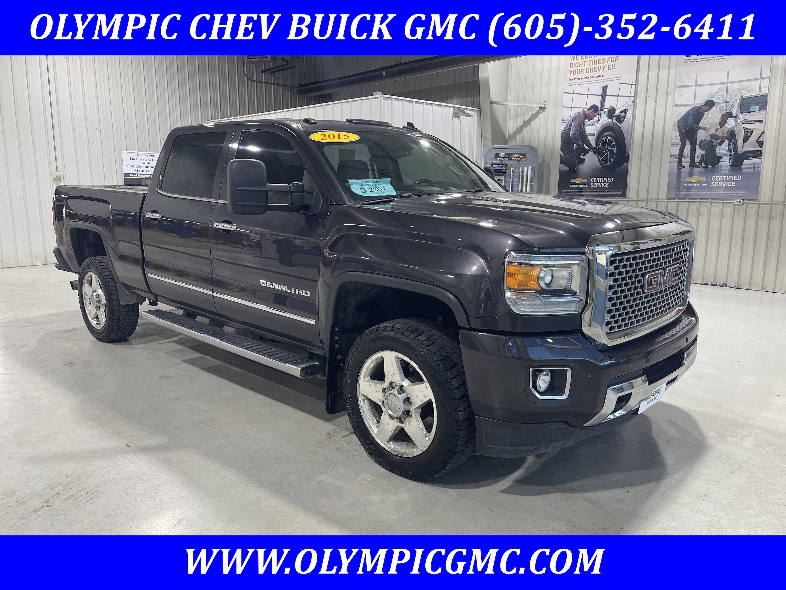 2015 GMC Sierra 4WD Crew Cab Short Box's photo