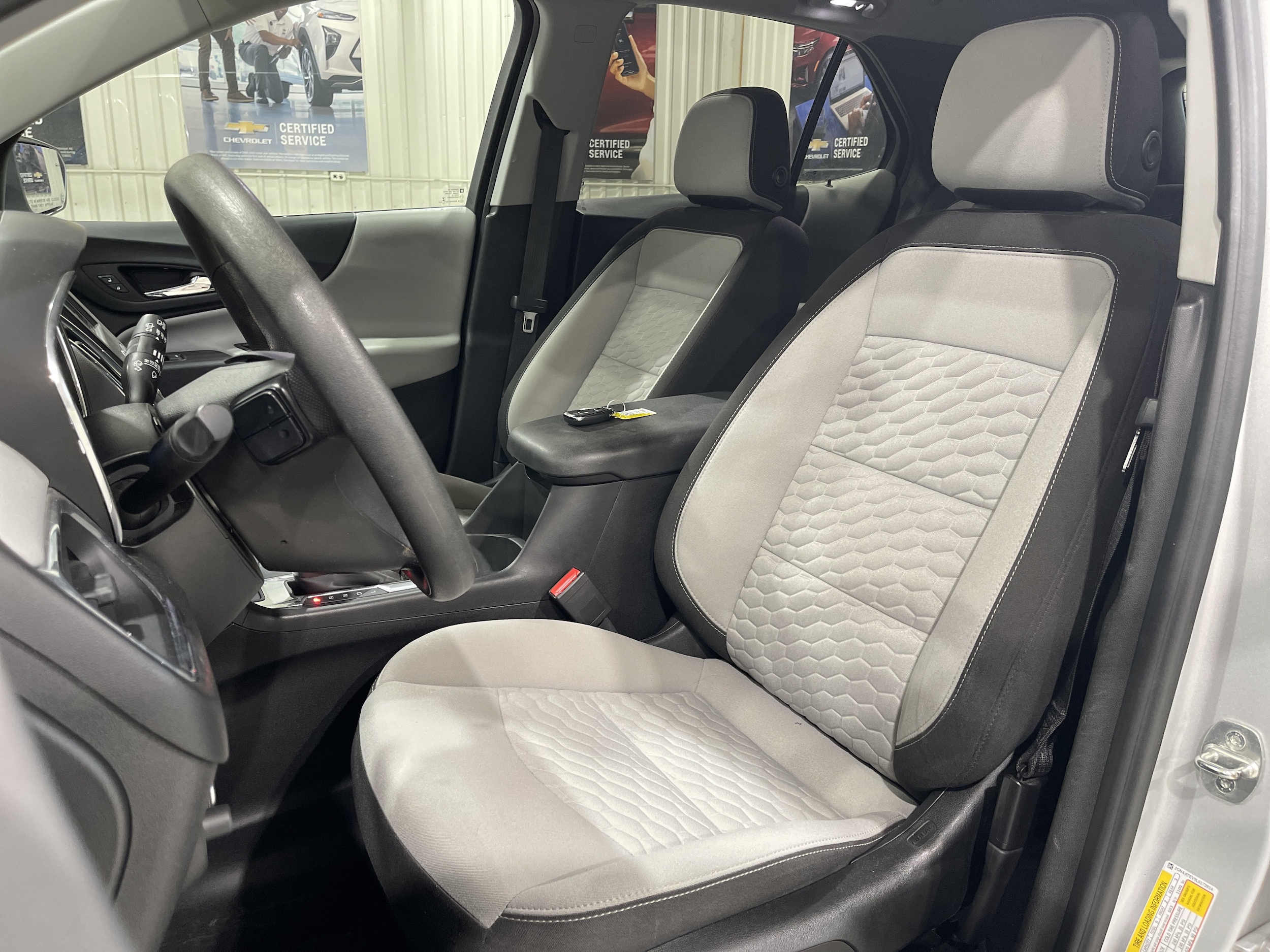 Used 2020 Chevrolet Equinox 2FL with VIN 2GNAXTEV9L6173914 for sale in Huron, SD