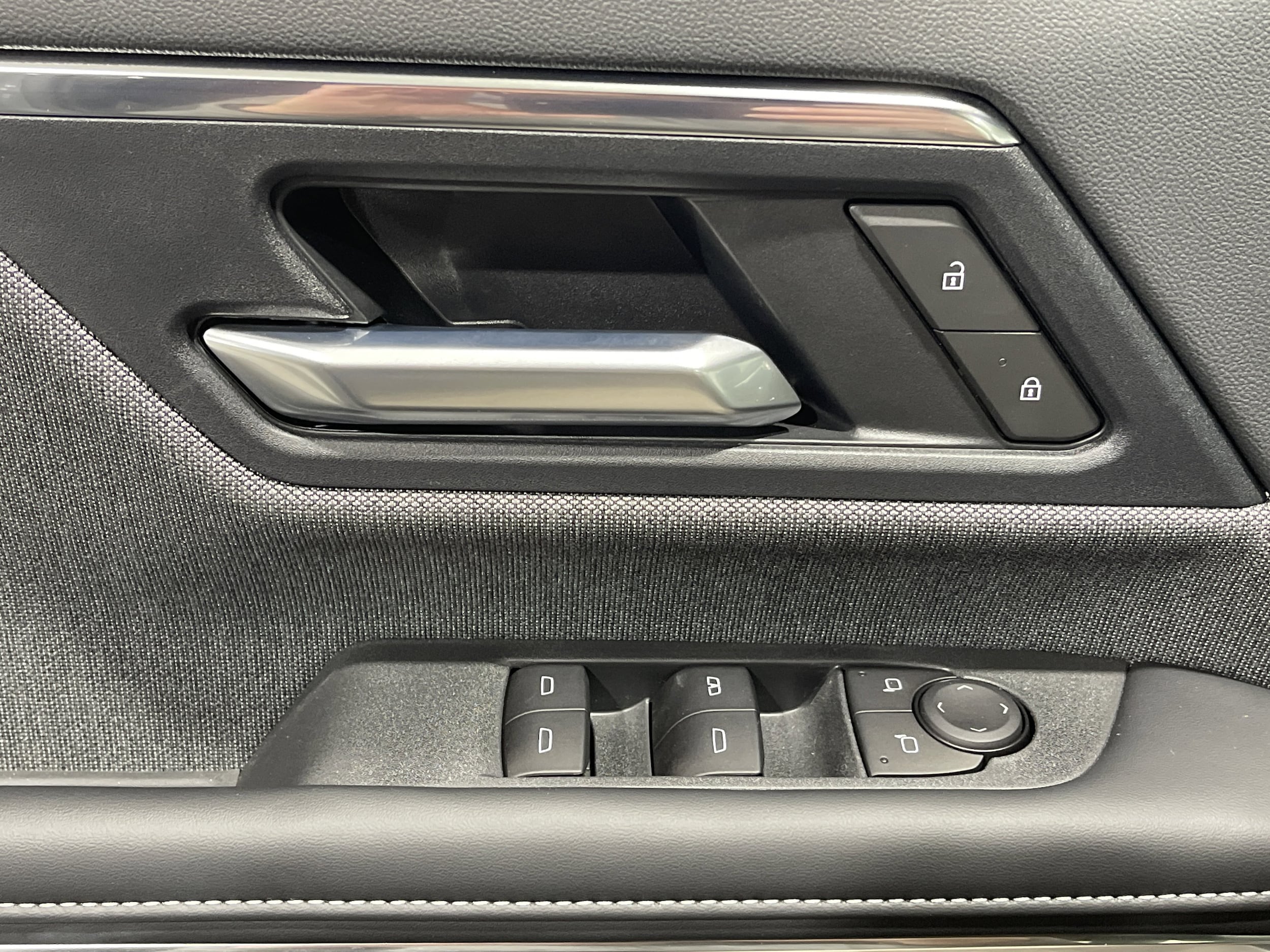 2026 GMC Sierra EV Elevation - Photo 29