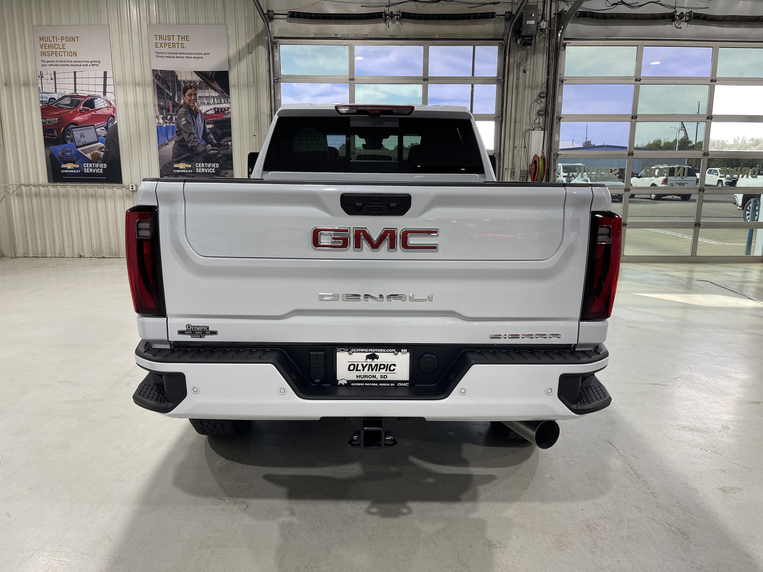 2026 GMC Sierra 3500HD Denali - Photo 7