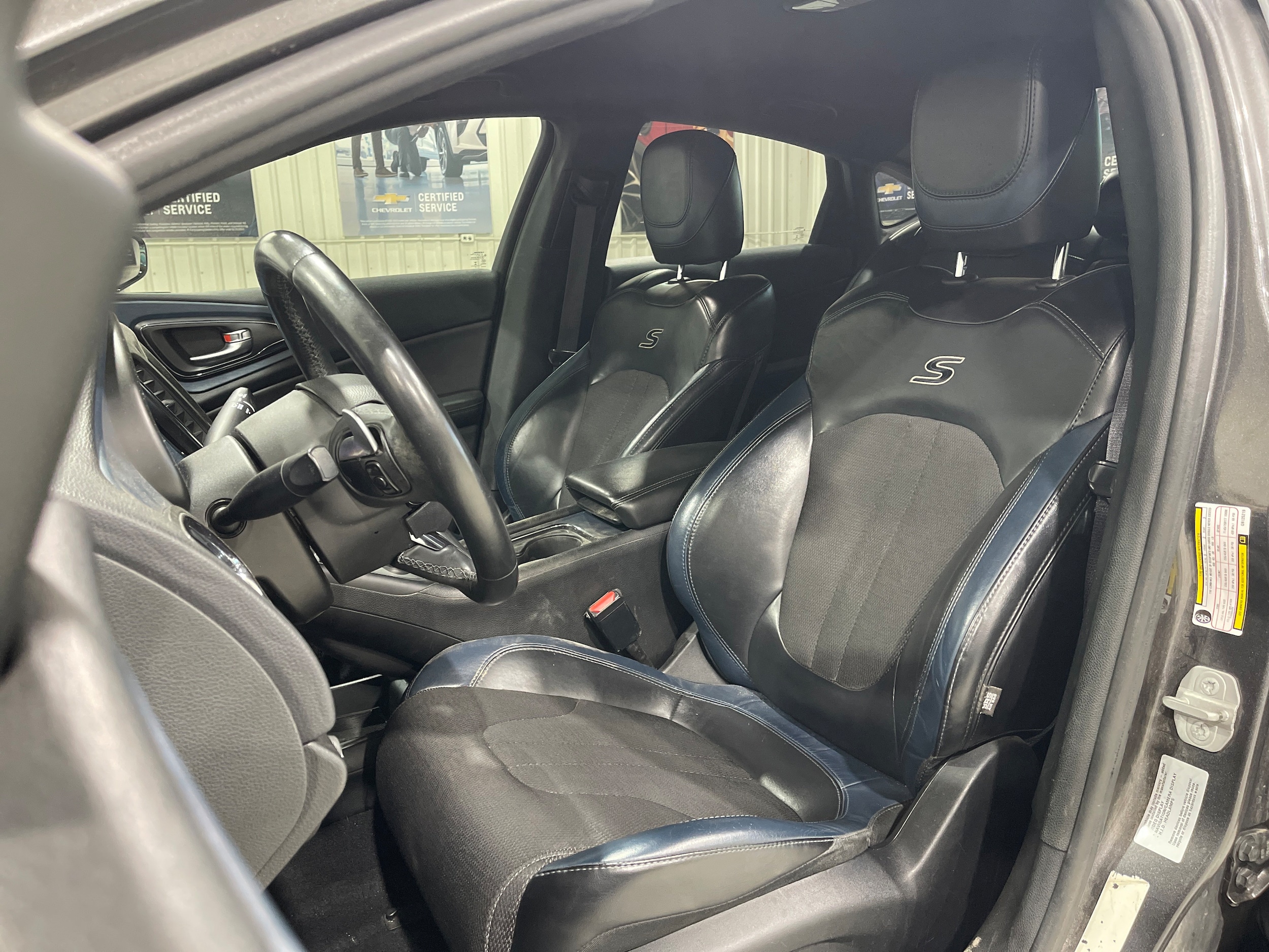 Used 2016 Chrysler 200 S with VIN 1C3CCCBB8GN125219 for sale in Huron, SD