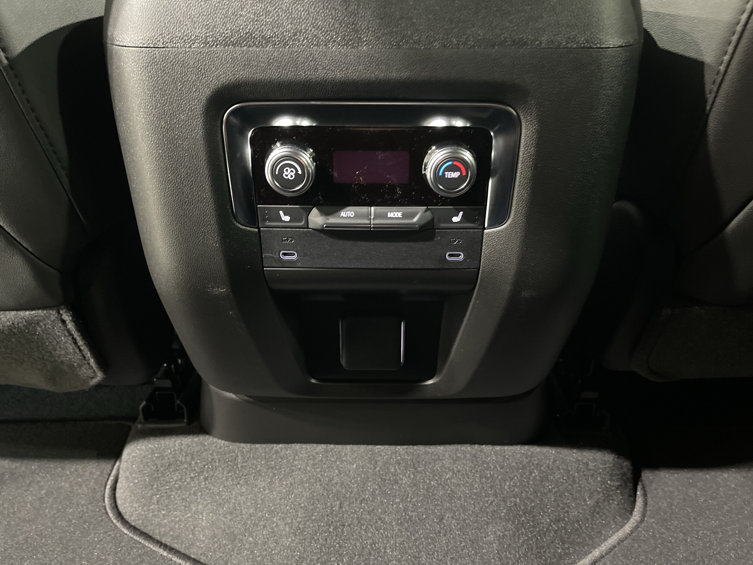2026 GMC Yukon XL Elevation - Photo 13