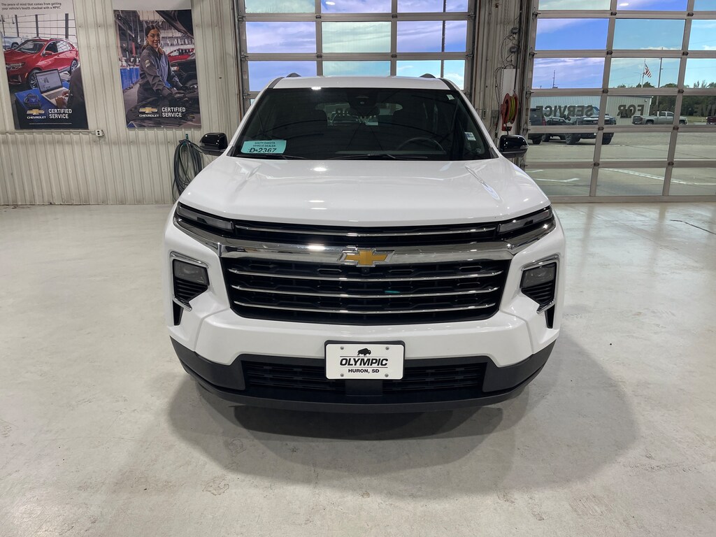 Used 2024 Chevrolet Traverse LT SUV