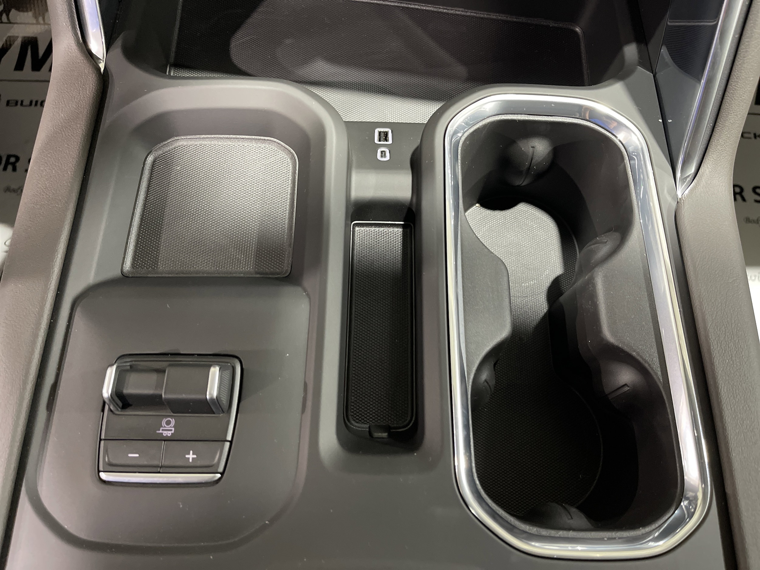 2026 GMC Sierra 3500HD Denali - Photo 29