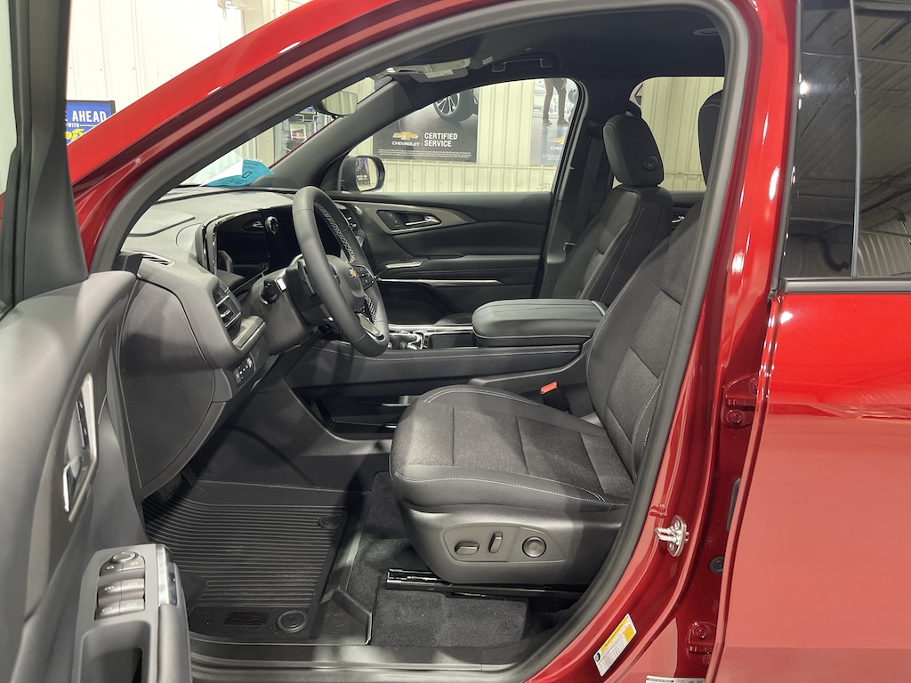 New 2027 Chevrolet Traverse LT SUV