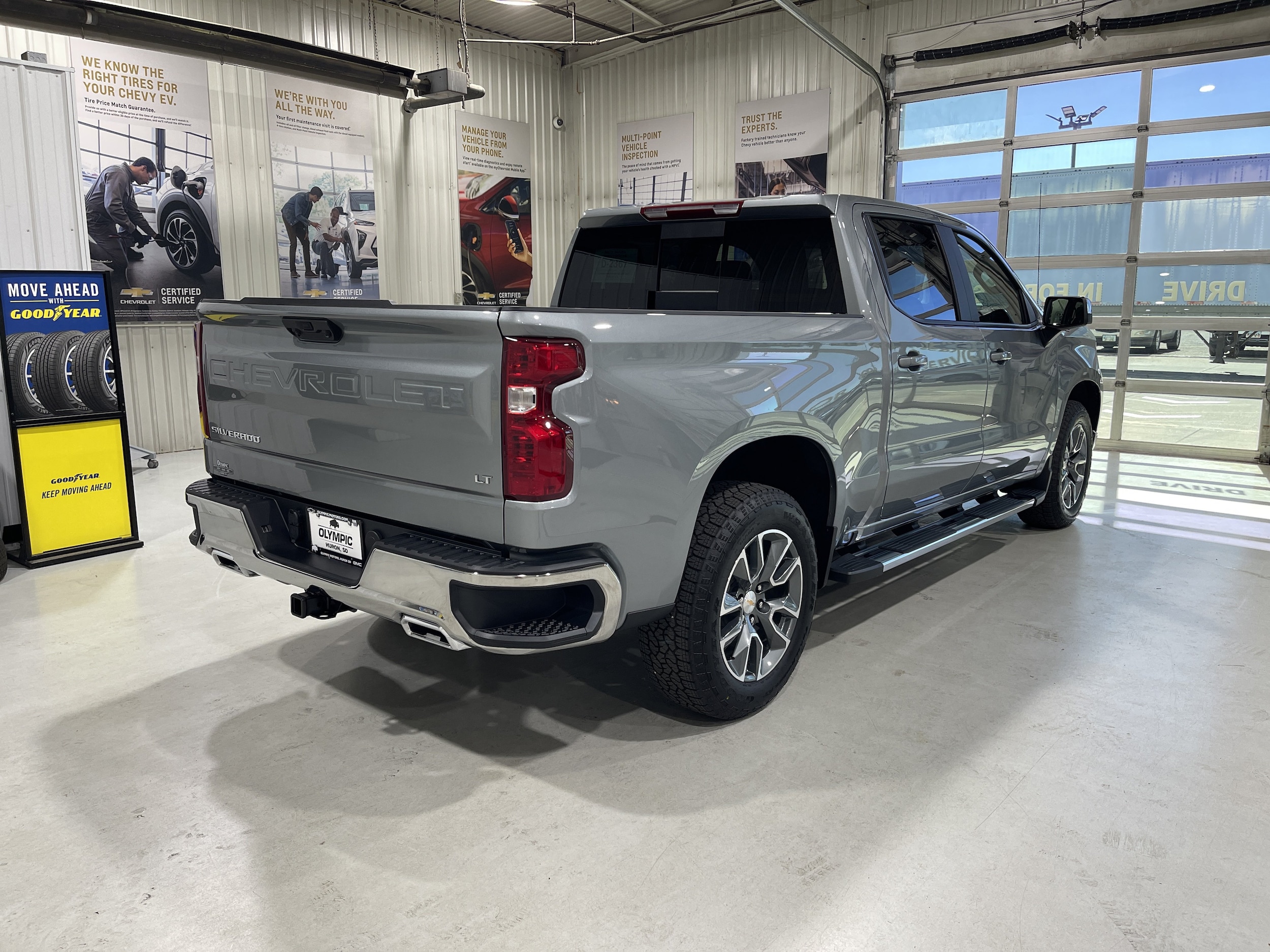 2026 Chevrolet Silverado 1500 LT - Photo 8