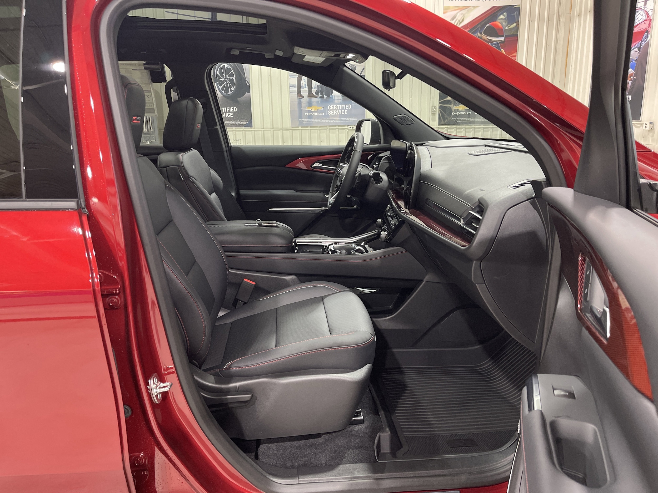 2026 Chevrolet Traverse Z71 - Photo 16
