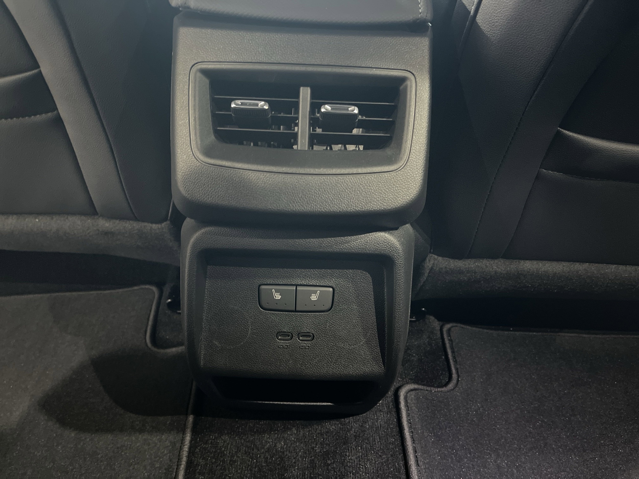 2025 Chevrolet Equinox EV RS - Photo 14