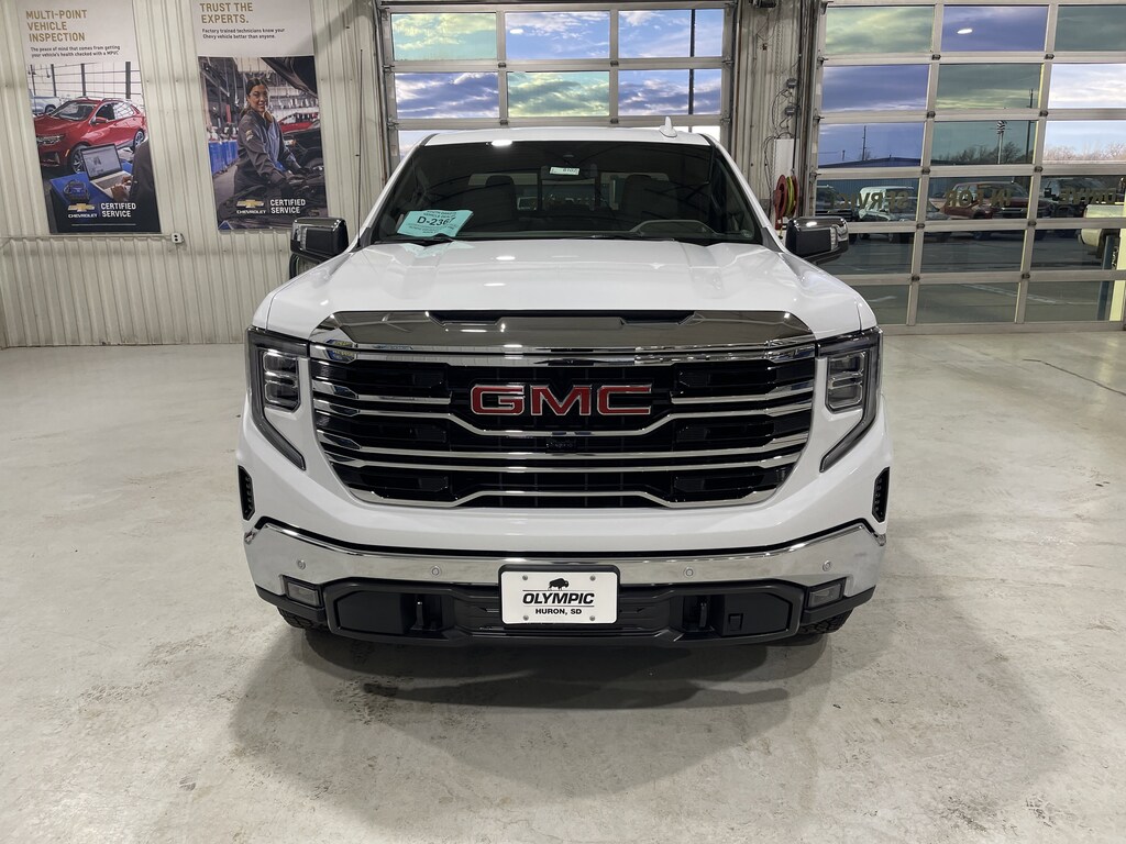 New 2026 GMC Sierra 1500 SLT Truck