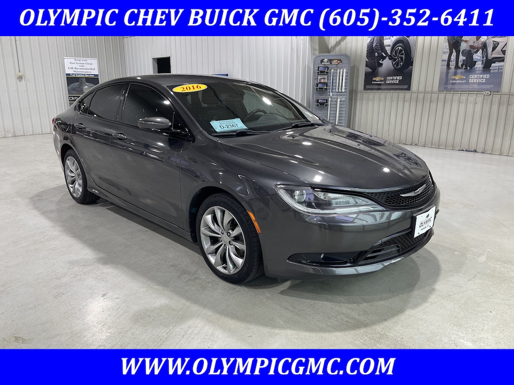Used 2016 Chrysler 200 S