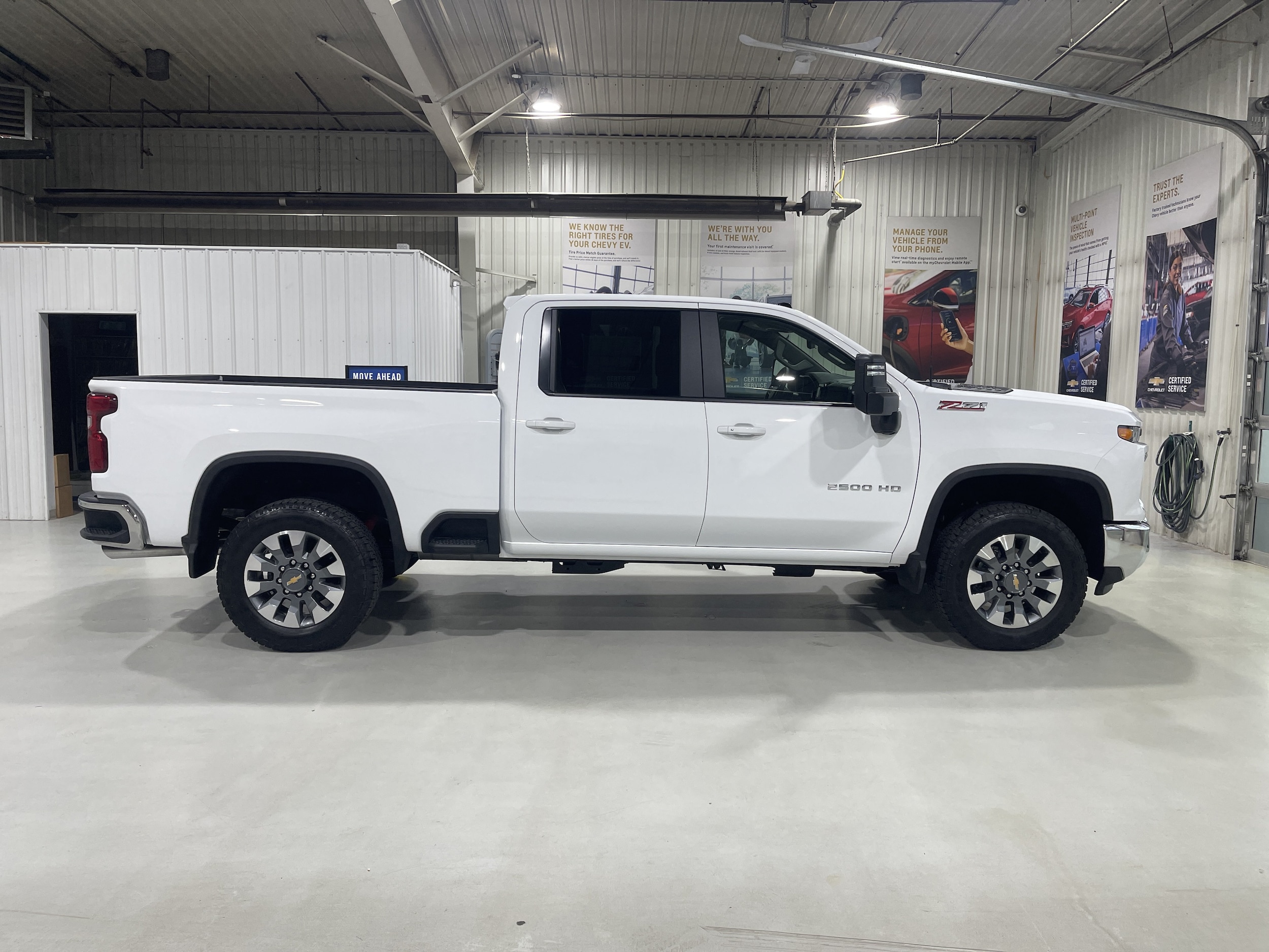 2026 Chevrolet Silverado 2500 HD LT - Photo 9