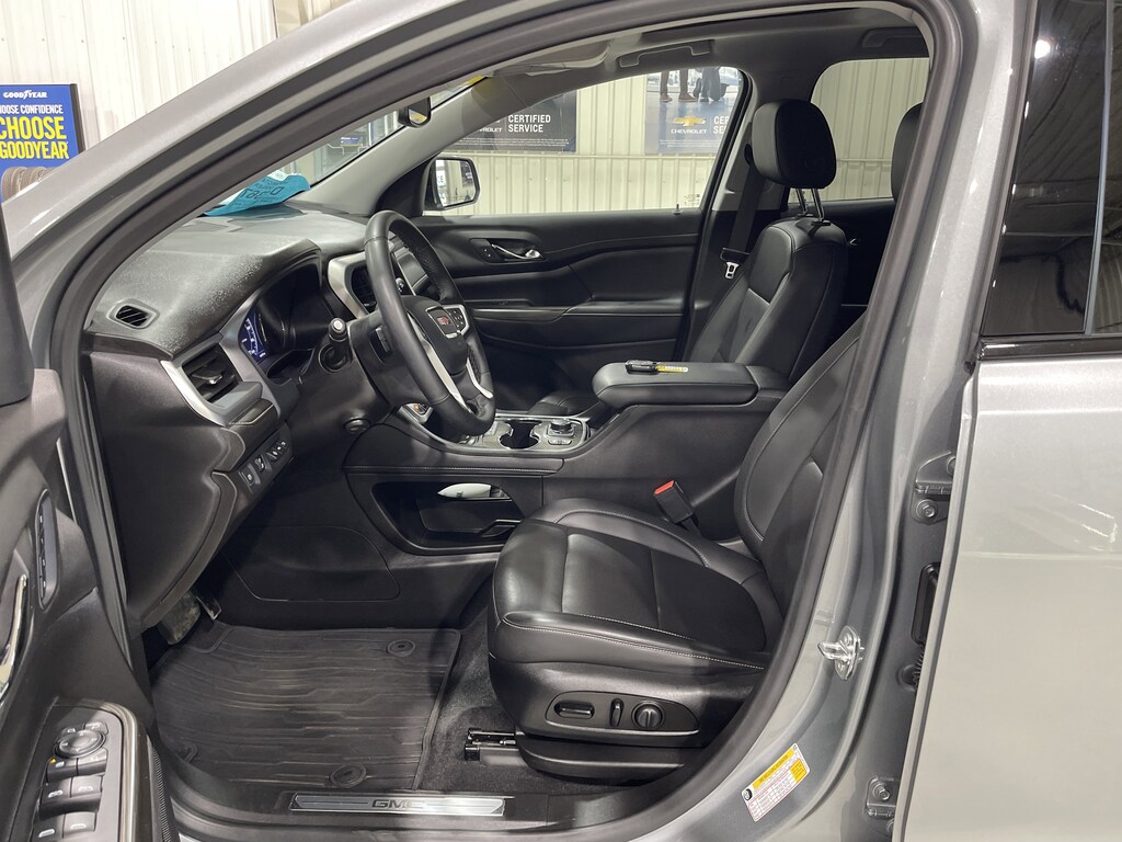 Used 2023 GMC Acadia SLT SUV