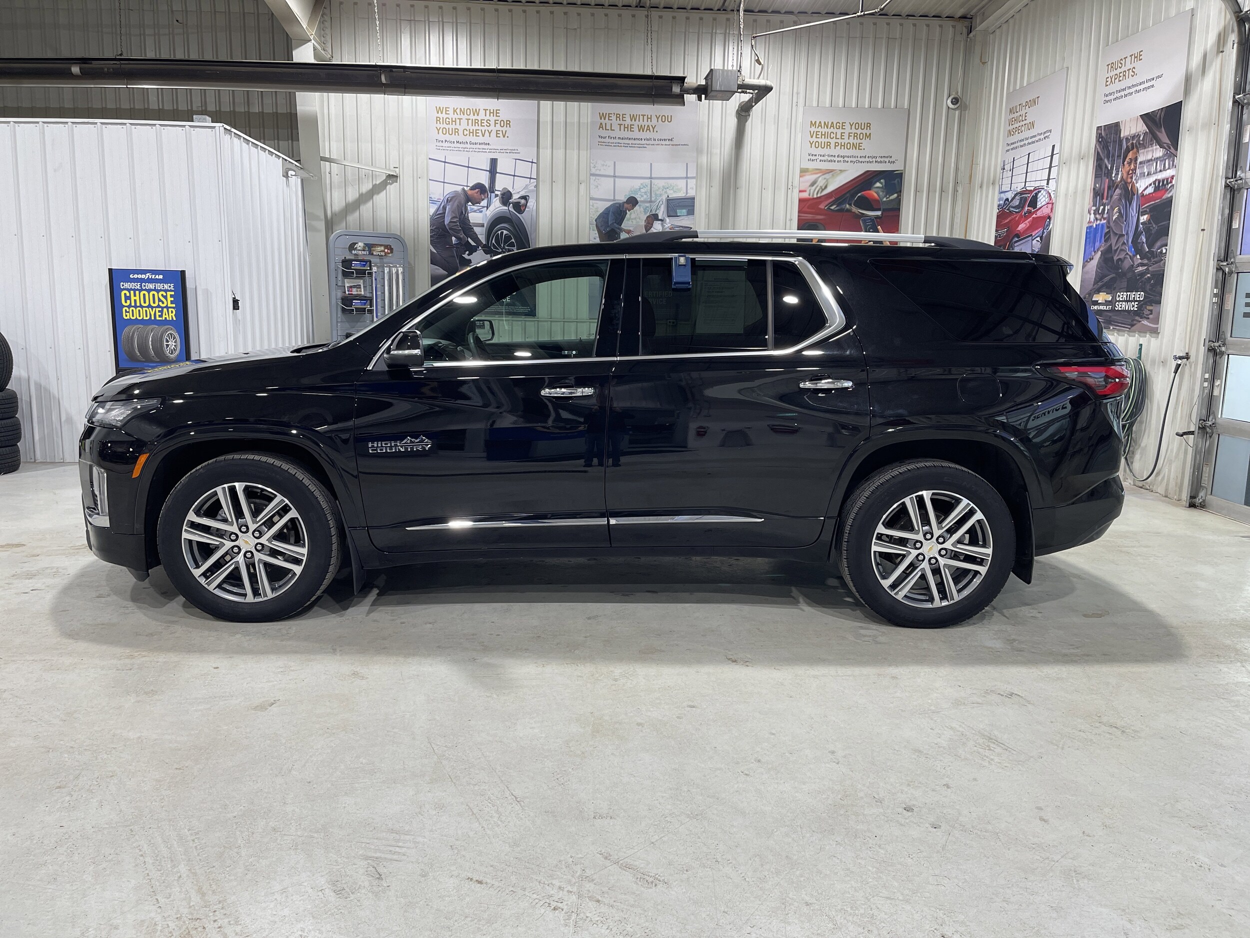 2023 Chevrolet Traverse High Country - Photo 5