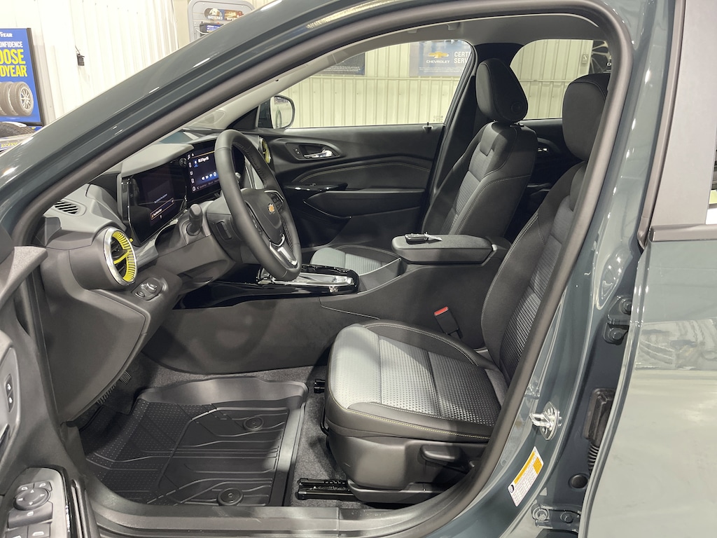 New 2026 Chevrolet Trax LT SUV