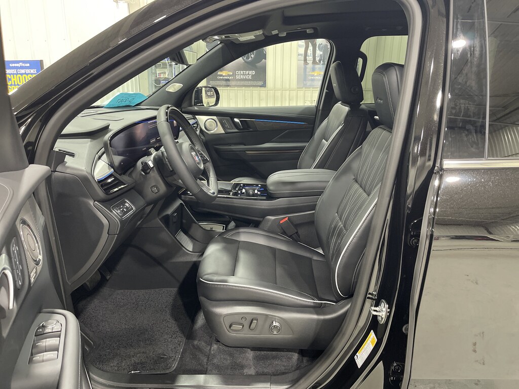 New 2026 Buick Enclave Avenir SUV