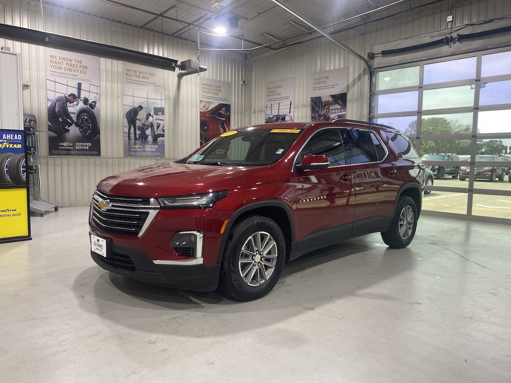 Used 2023 Chevrolet Traverse LT Cloth SUV