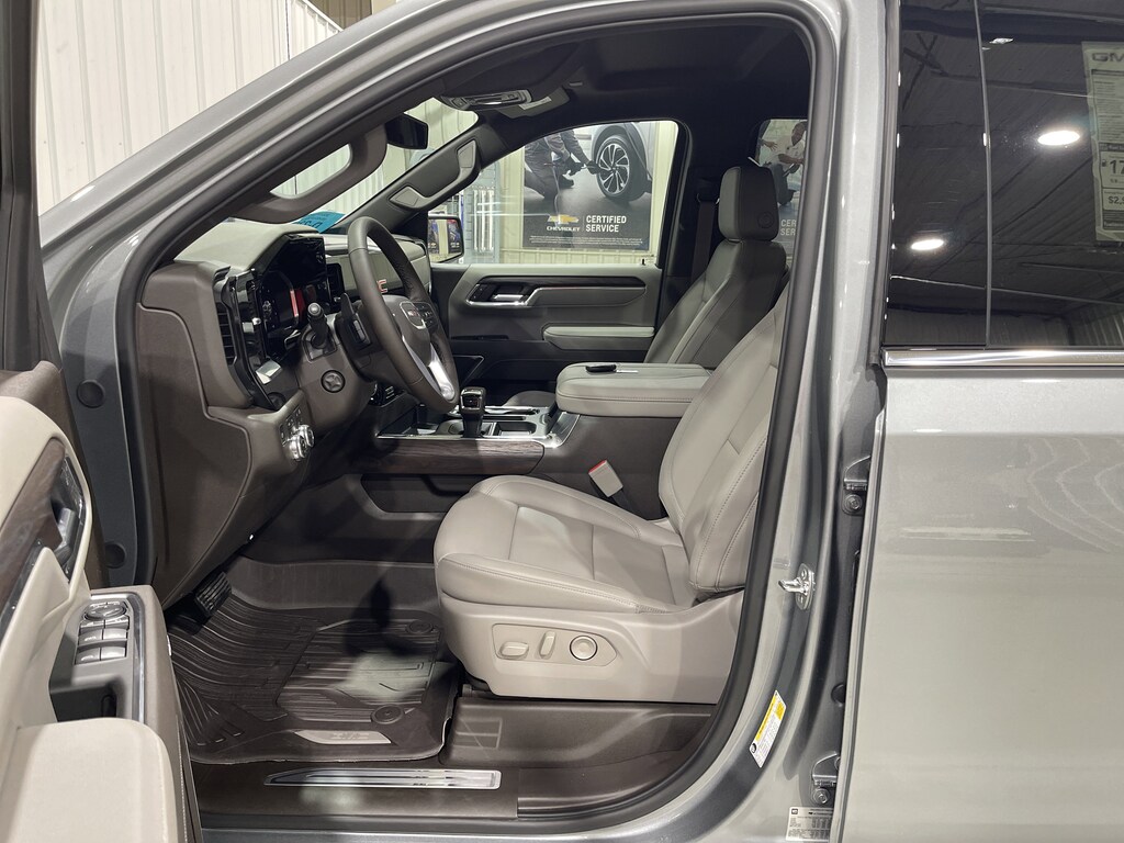 New 2026 GMC Sierra 1500 SLT Truck