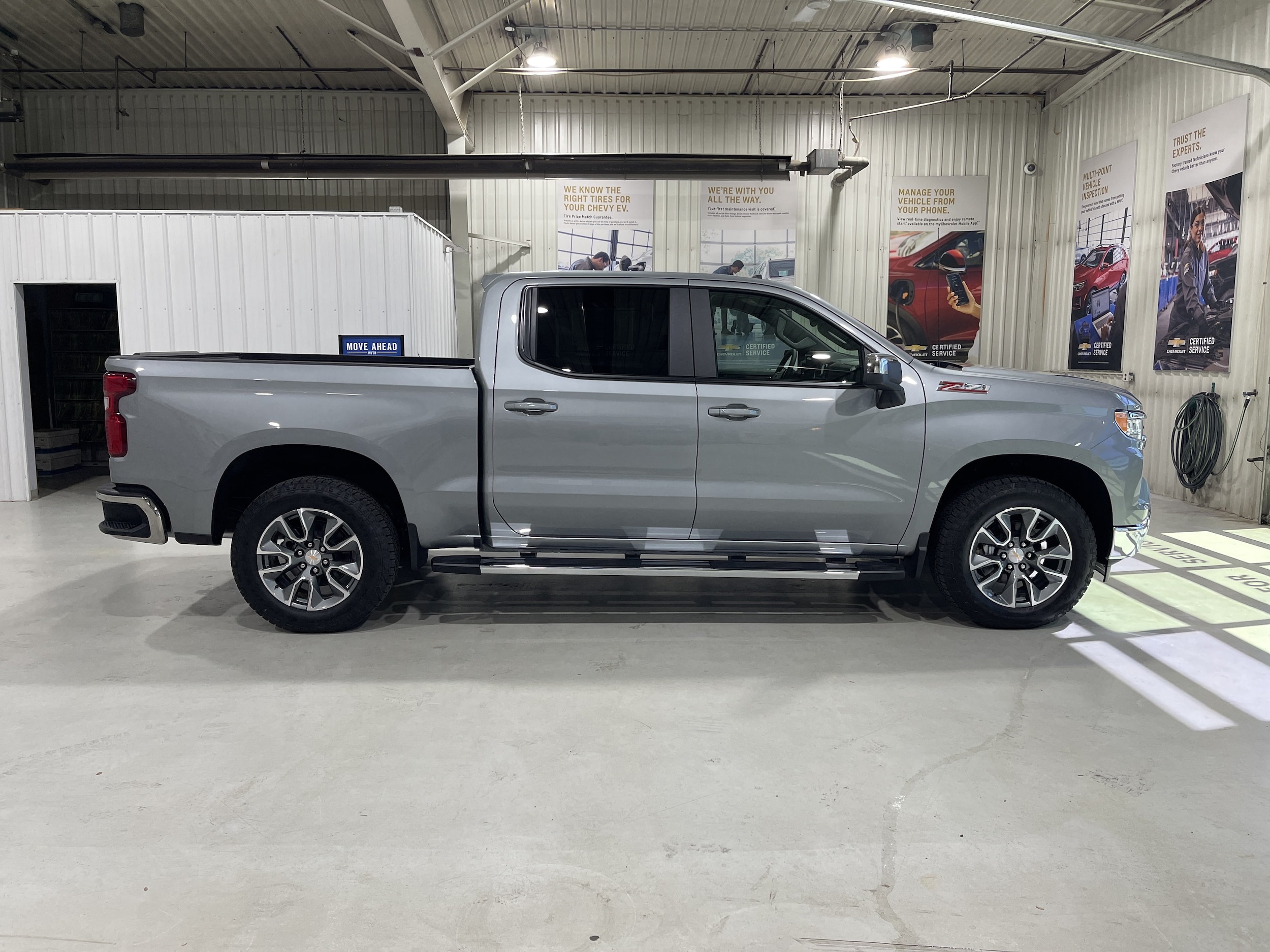 2026 Chevrolet Silverado 1500 LT - Photo 9
