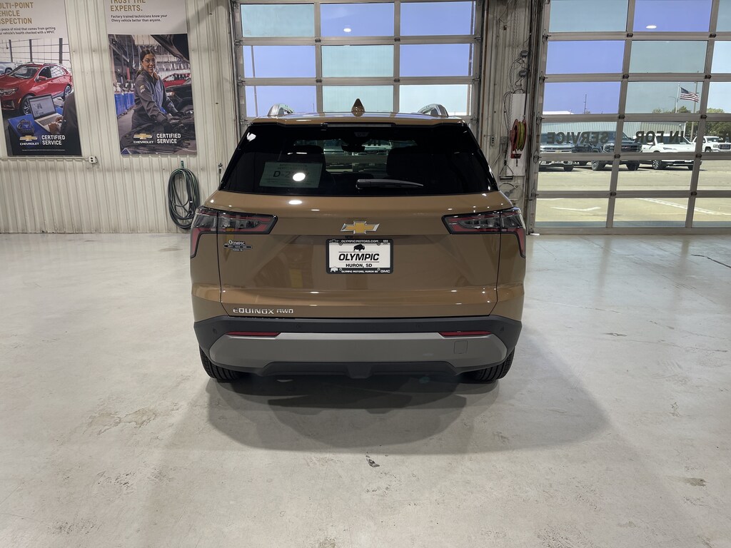 New 2027 Chevrolet Equinox LT SUV