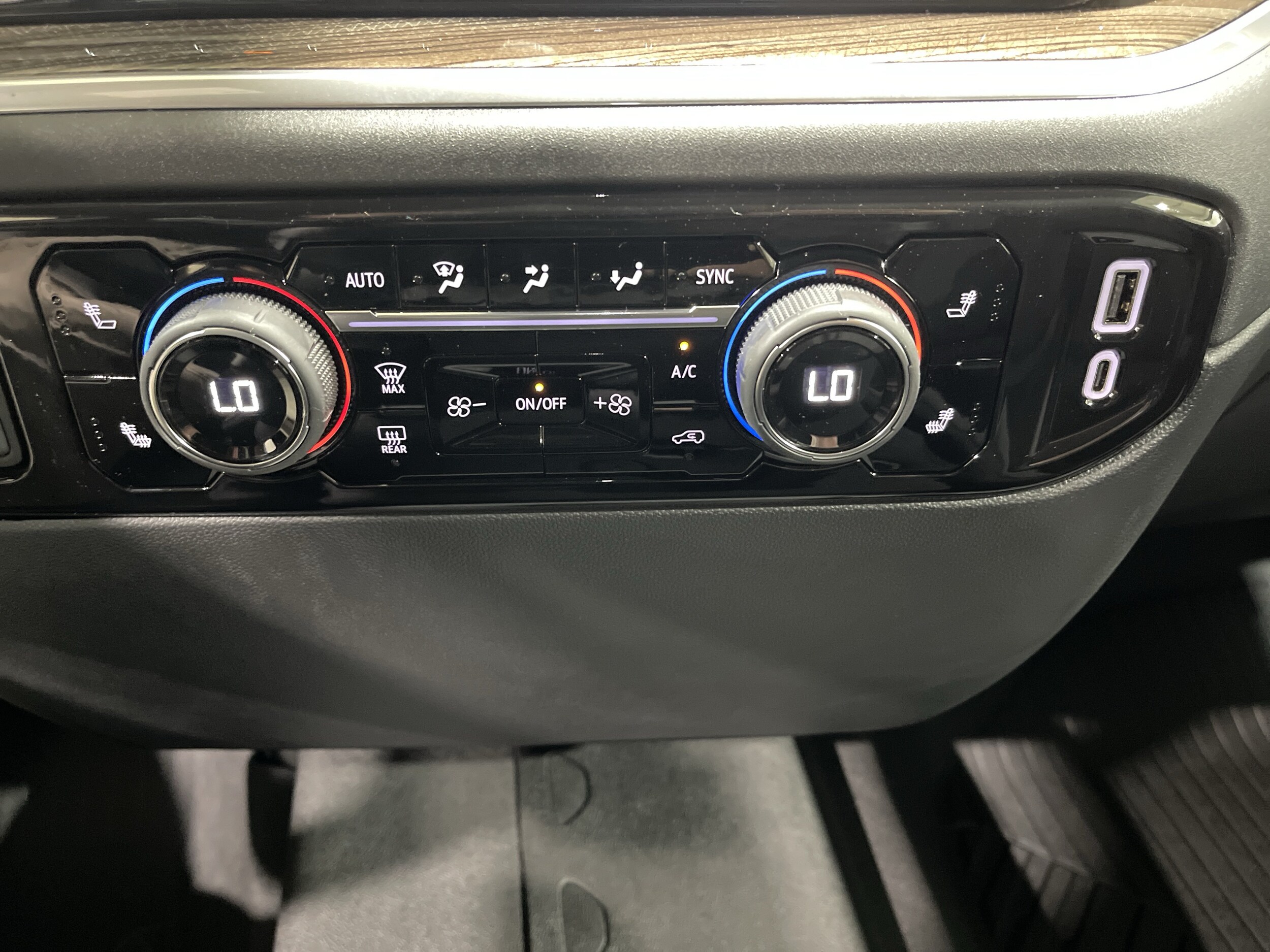 2026 Chevrolet Silverado 1500 LT - Photo 25