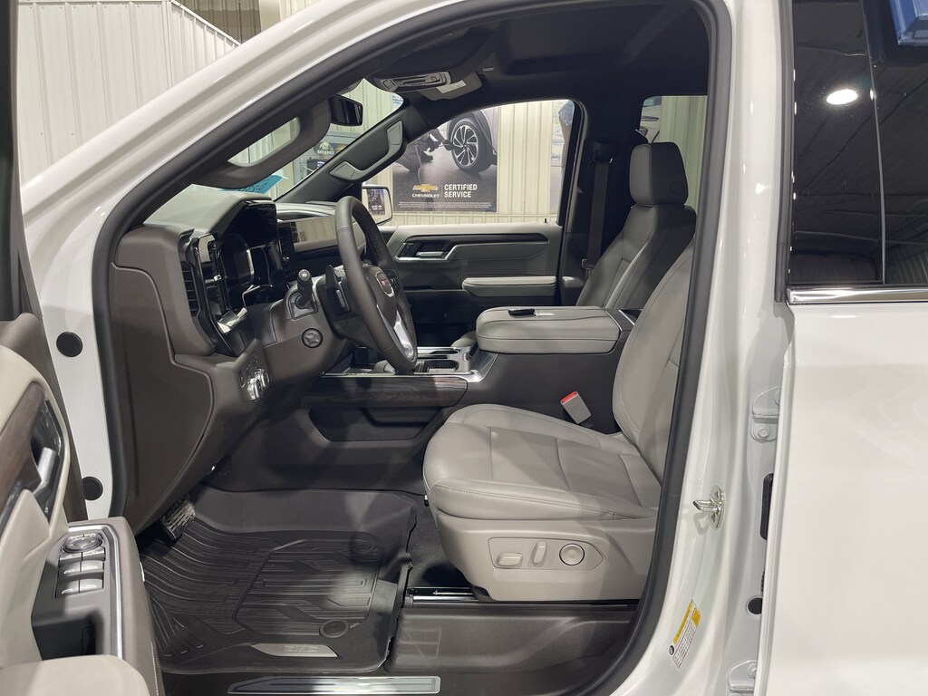 New 2026 GMC Sierra 1500 SLT Truck