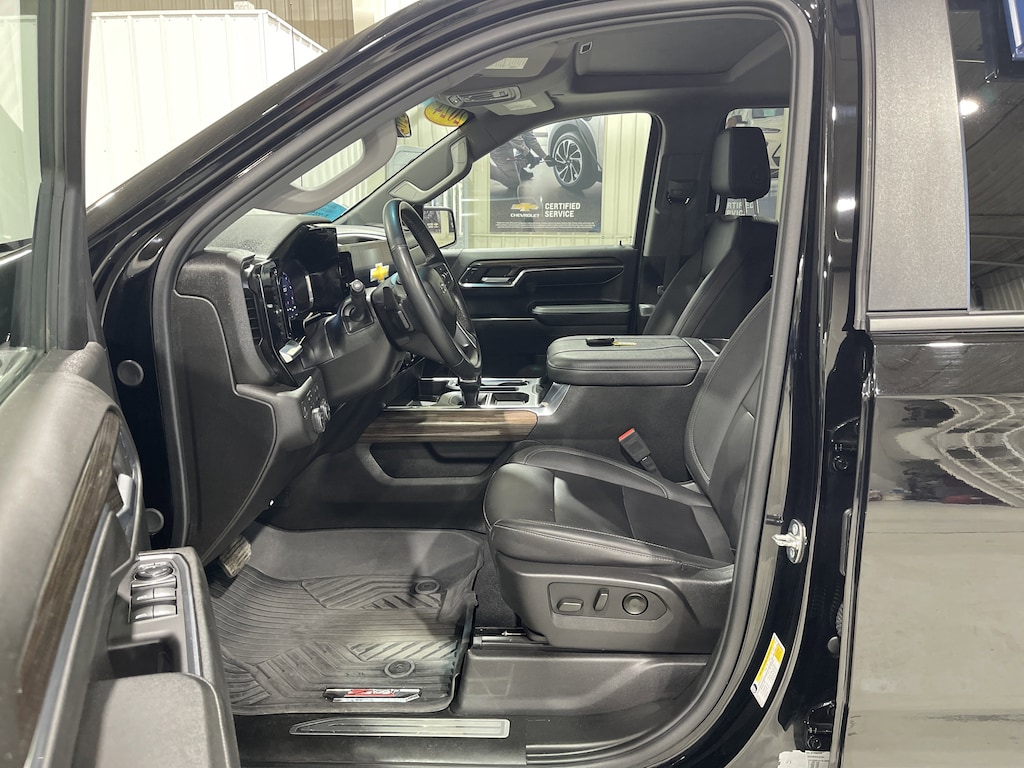 Used 2024 Chevrolet Silverado 1500 RST Truck