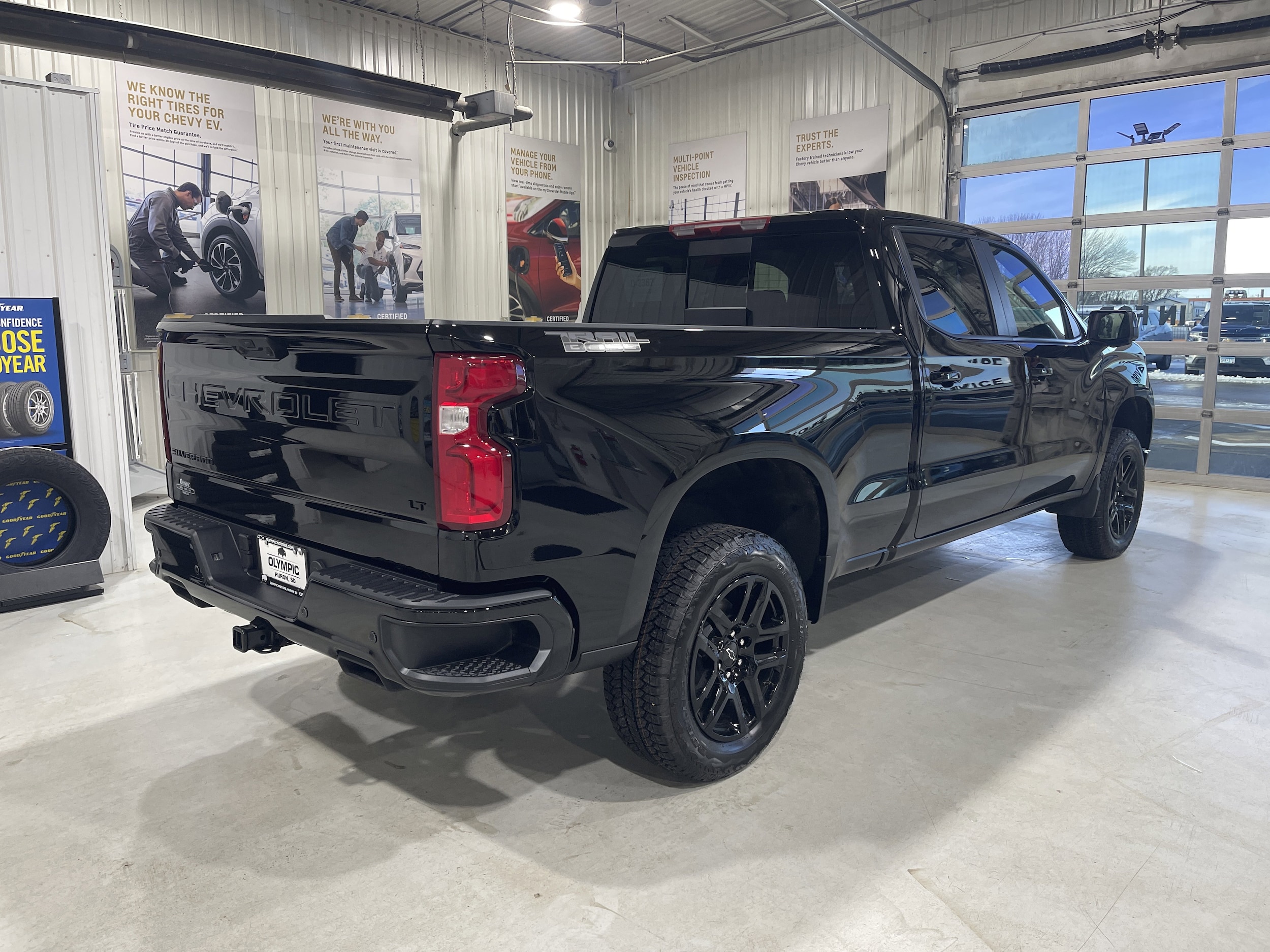 2026 Chevrolet Silverado 1500 LT Trail Boss - Photo 8