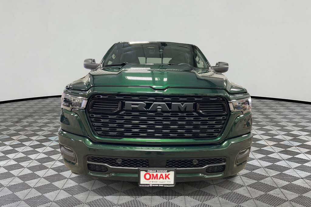 New 2026 Ram 1500 Express Crew Cab 4x4 6'4 Box Pickup