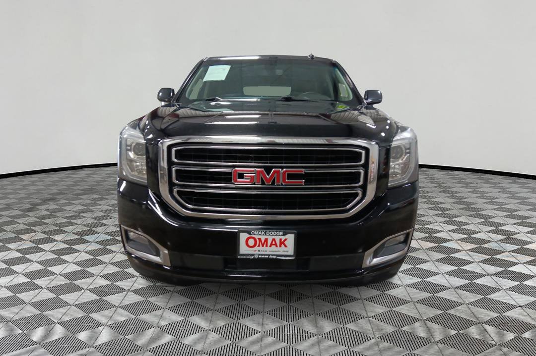 Used 2019 GMC Yukon XL SLE with VIN 1GKS2FKC2KR117465 for sale in Omak, WA