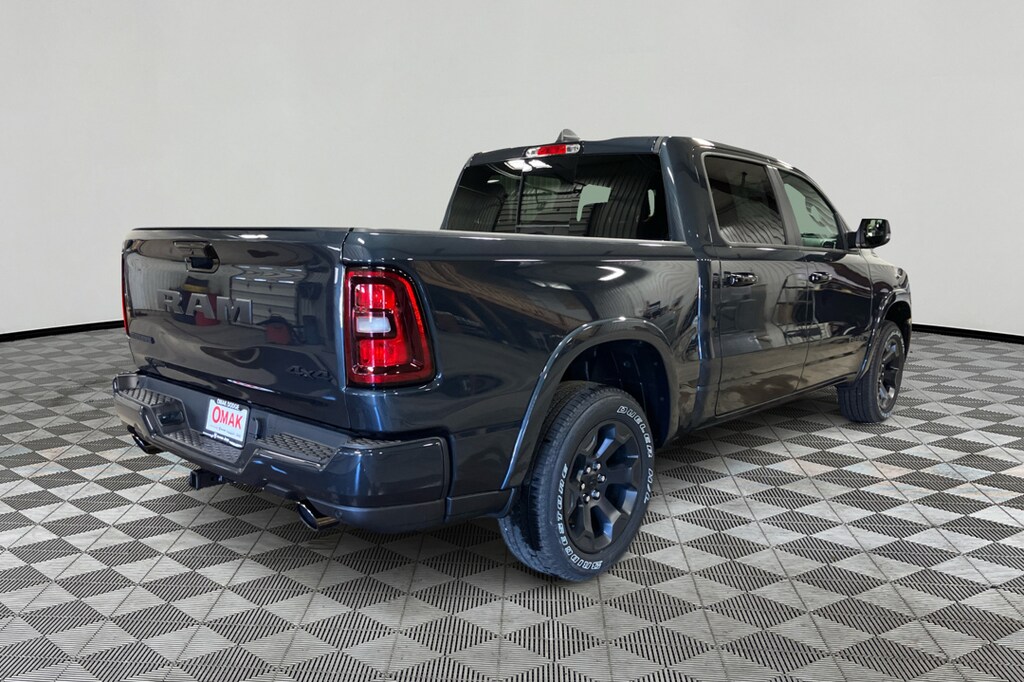New 2026 Ram 1500 Big Horn Crew Cab 4x4 5'7 Box Pickup