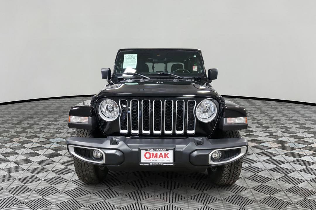 Used 2021 Jeep Gladiator Overland with VIN 1C6HJTFG7ML622998 for sale in Omak, WA